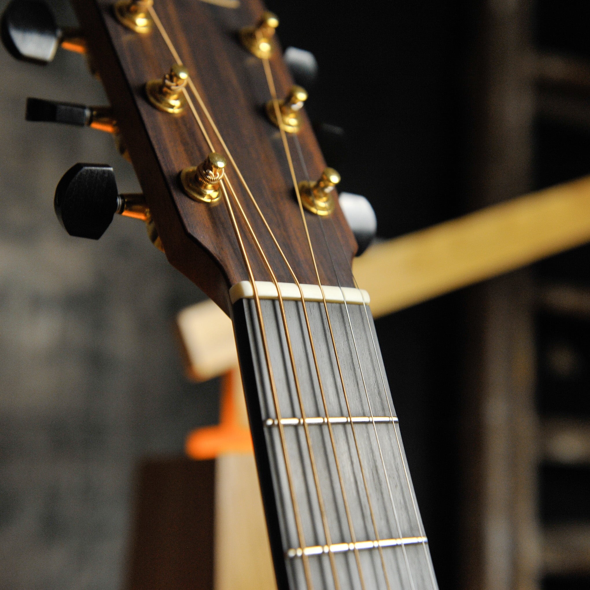 Lowden O-25C Indian Rosewood & Cedar w/Cutaway
