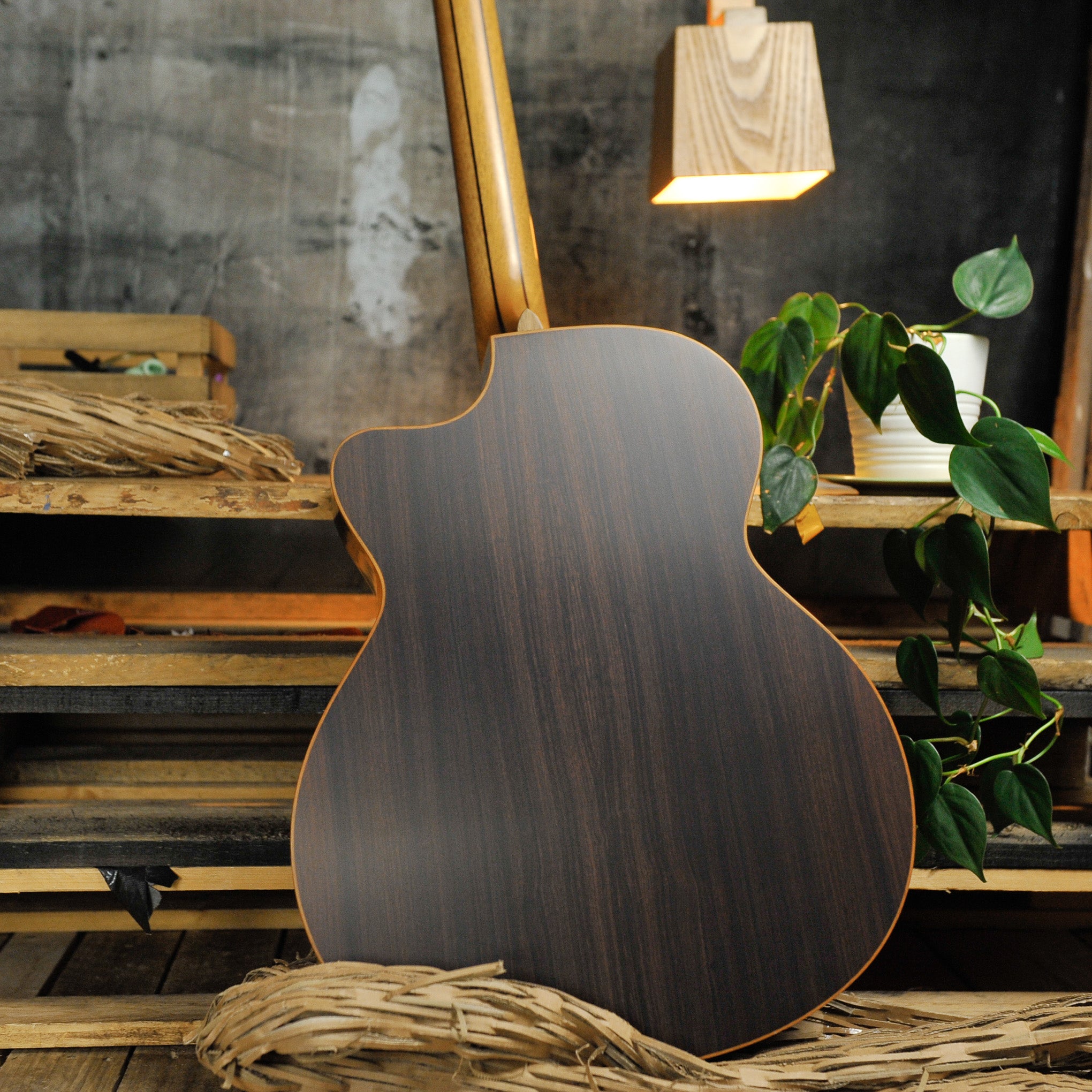 Lowden O-25C Indian Rosewood & Cedar w/Cutaway