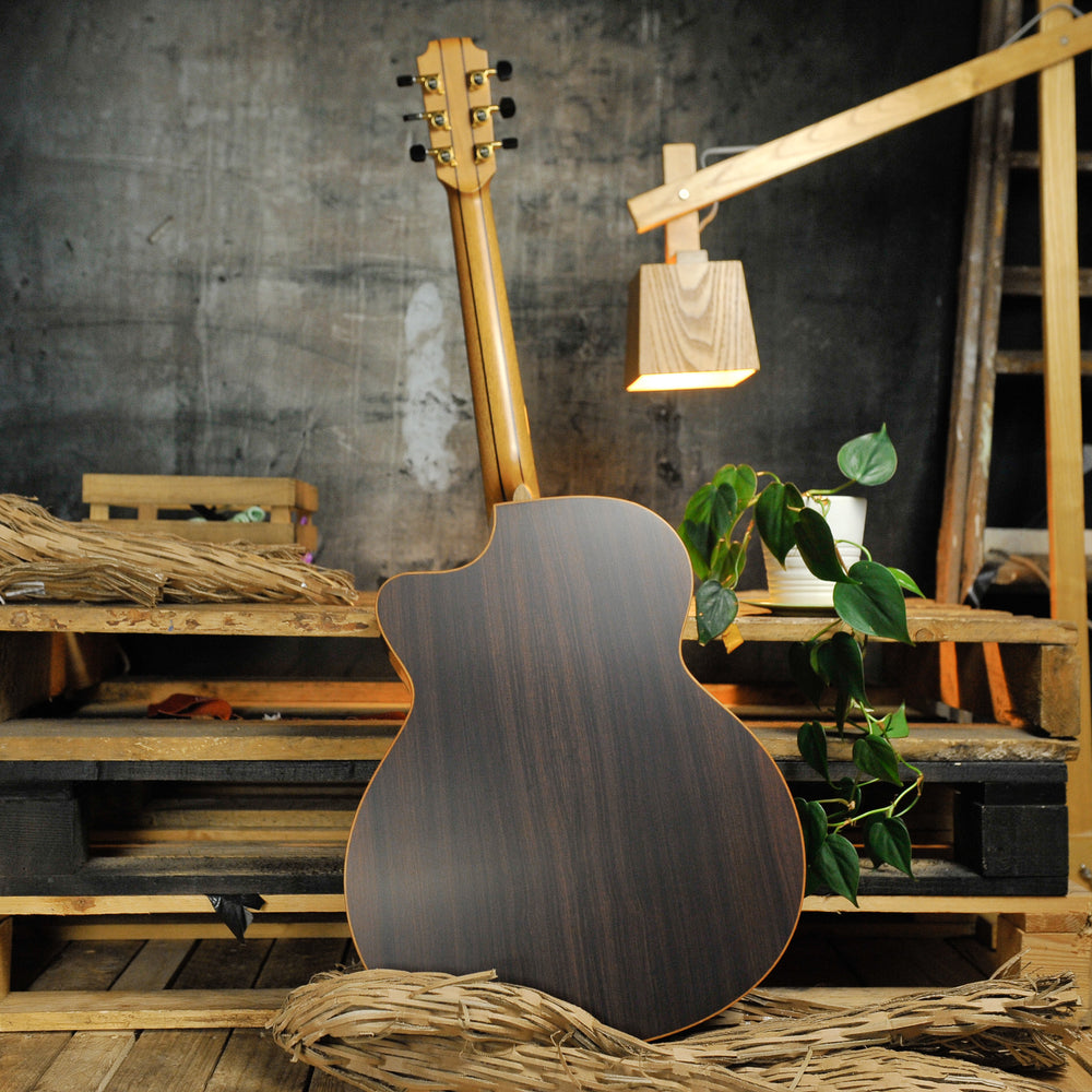 Lowden O-25C Indian Rosewood & Cedar w/Cutaway