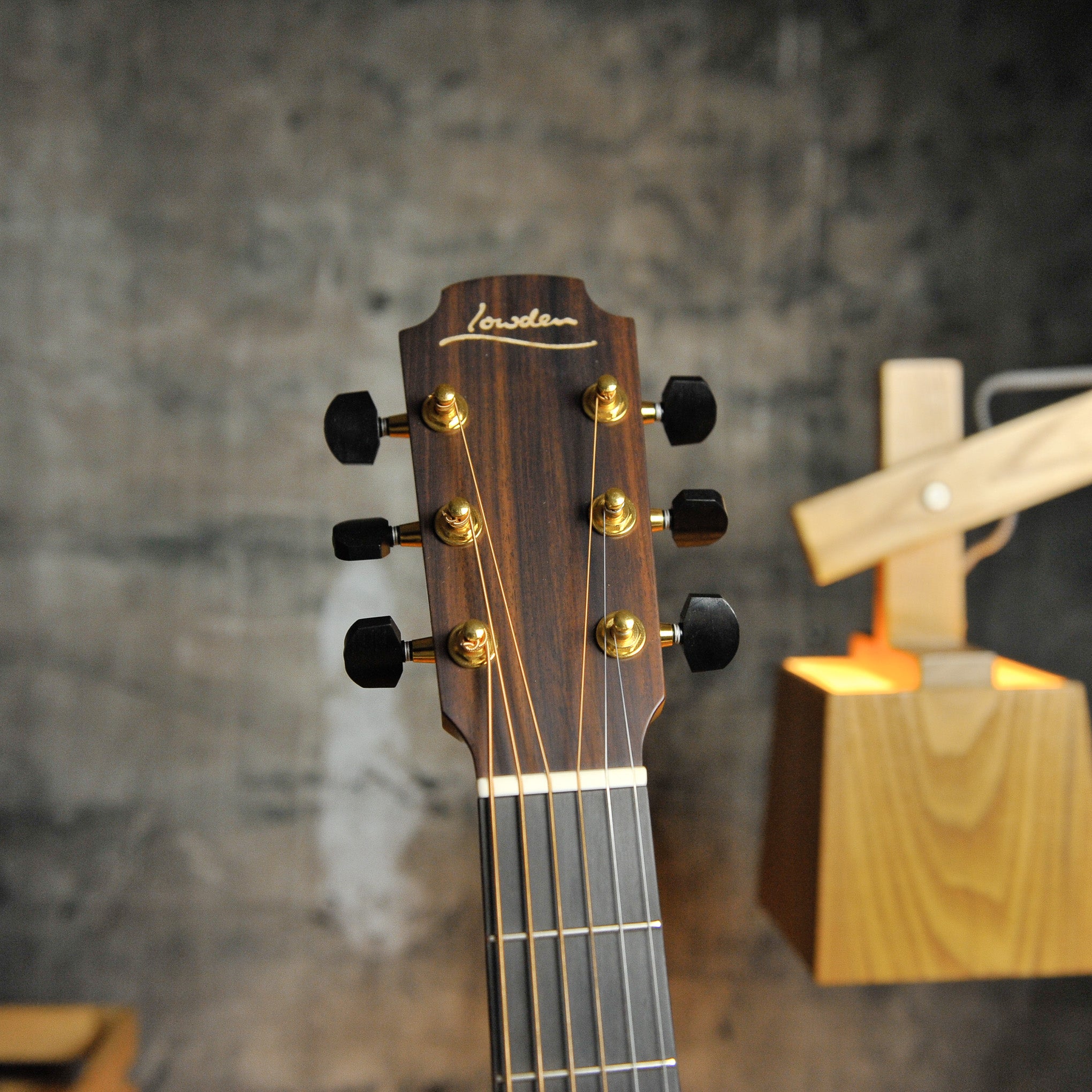 Lowden O-25C Indian Rosewood & Cedar w/Cutaway