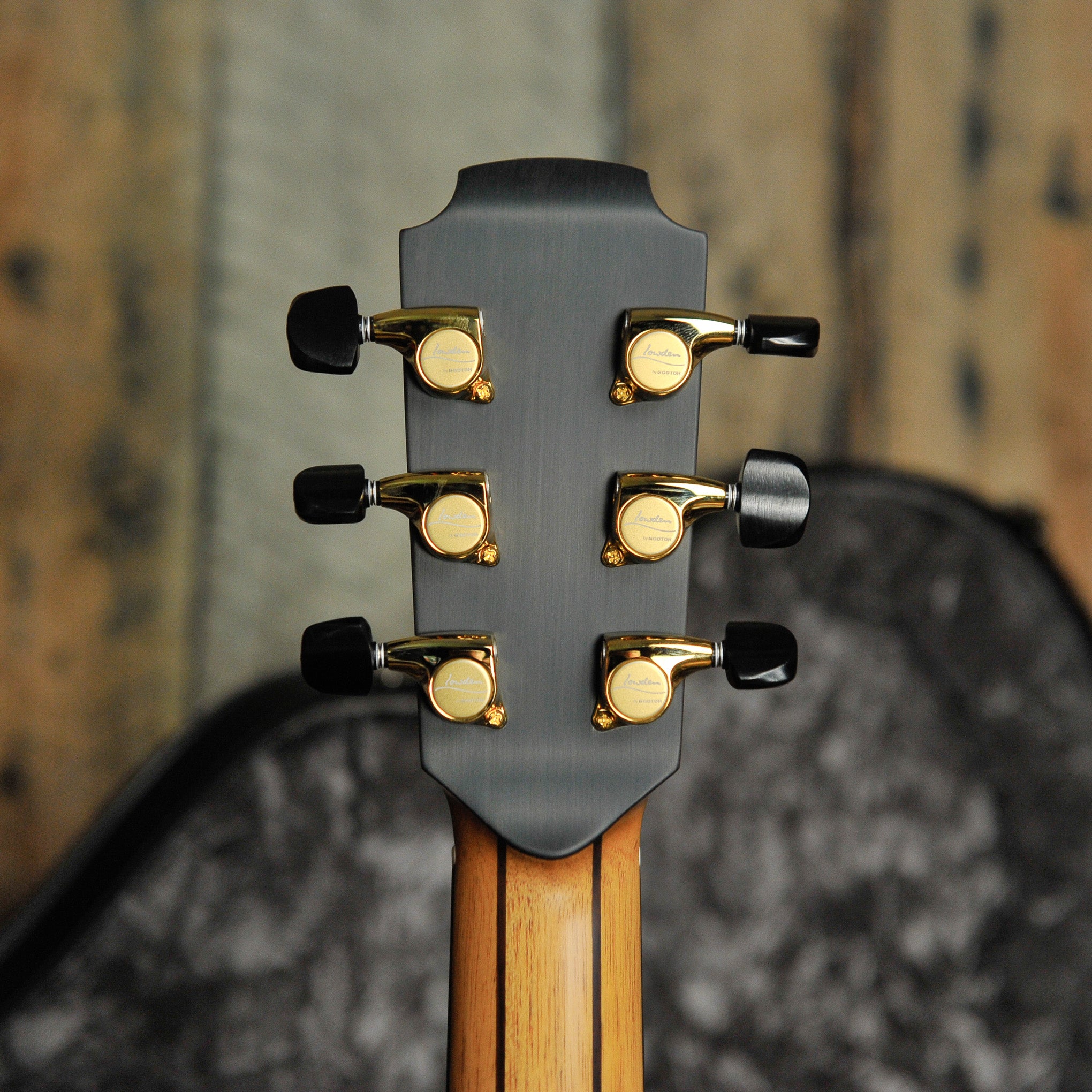 Lowden O-50 Master Grade Indian Rosewood & Adironack