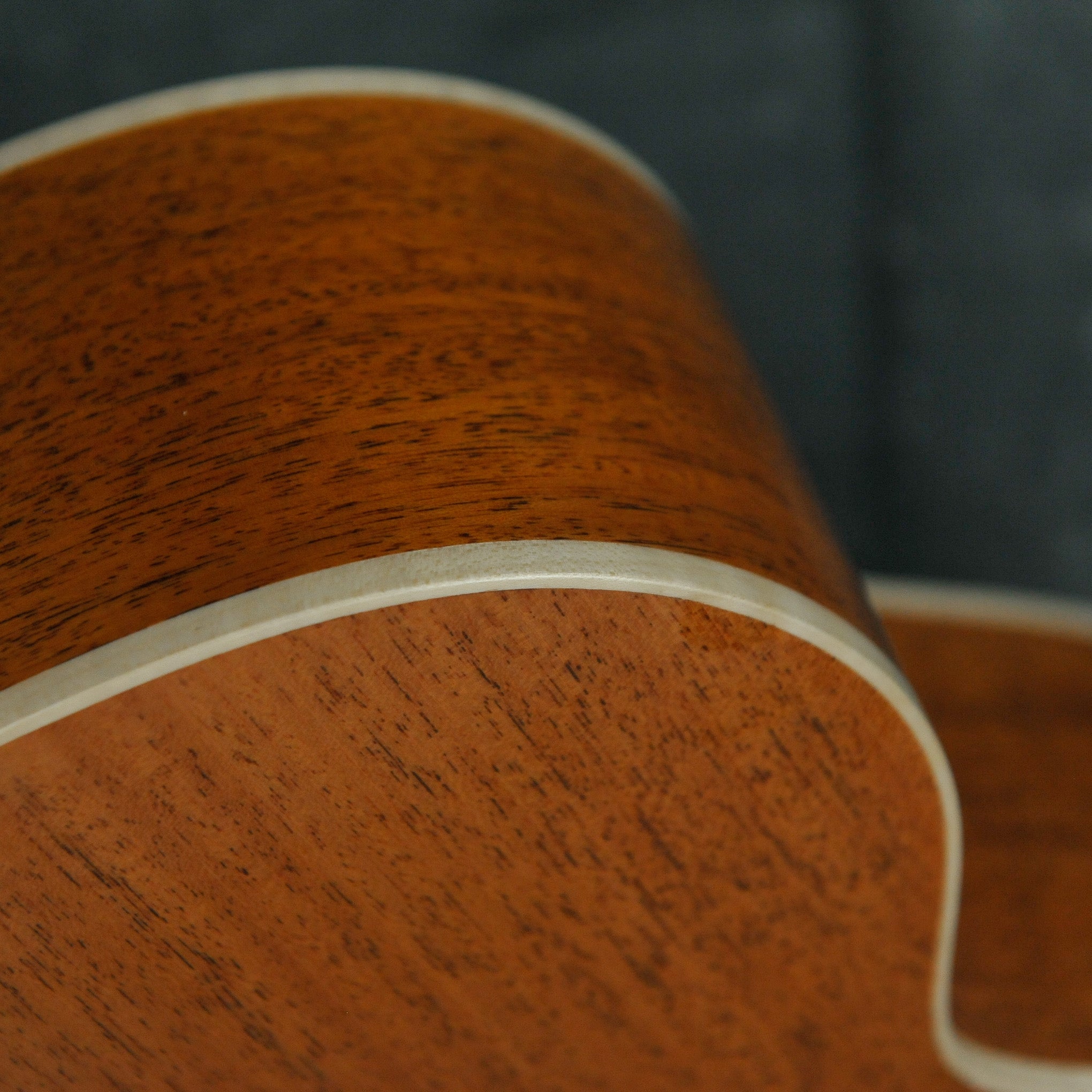 Lowden O-20  Spruce/Mahogany