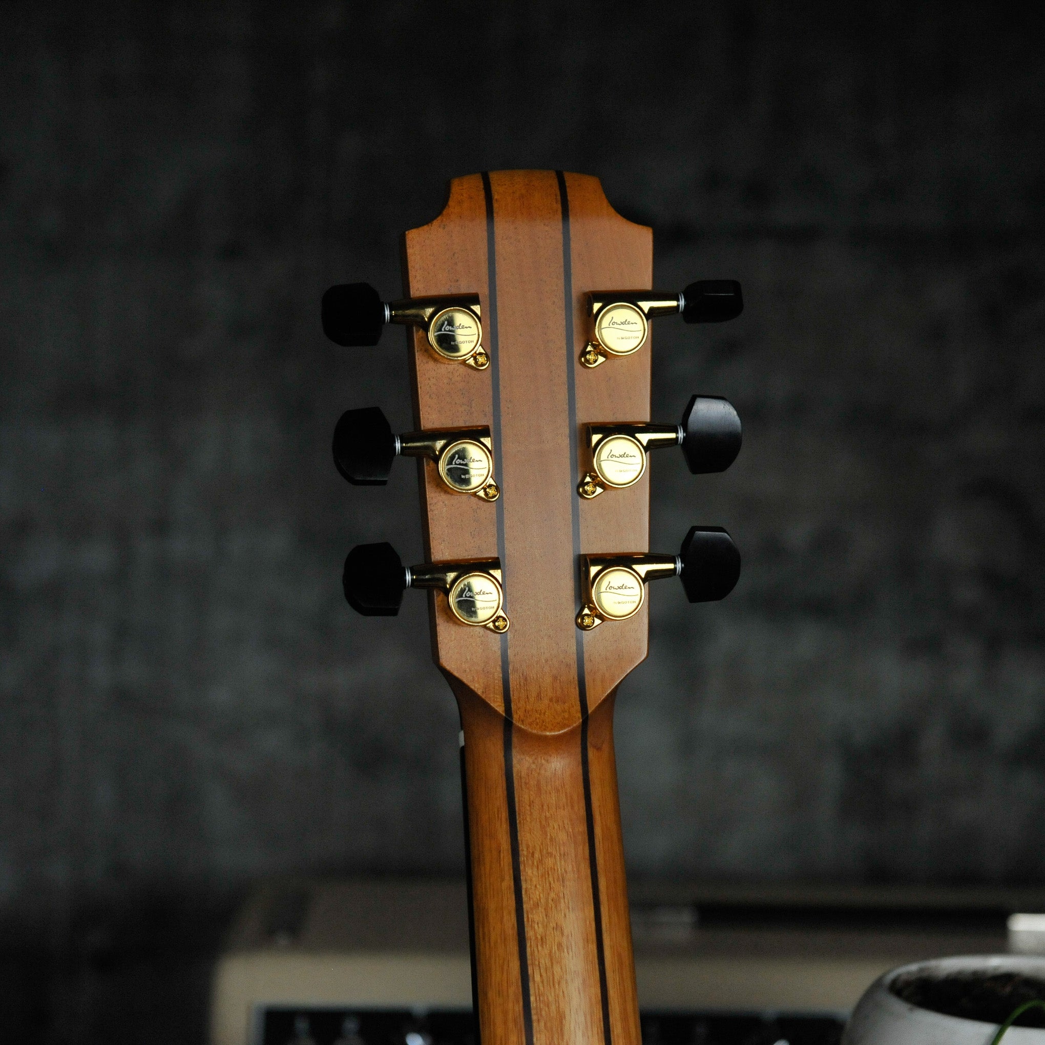 Lowden O-20  Spruce/Mahogany