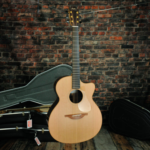 Lowden O-25C  Spruce/Rosewood Cutaway