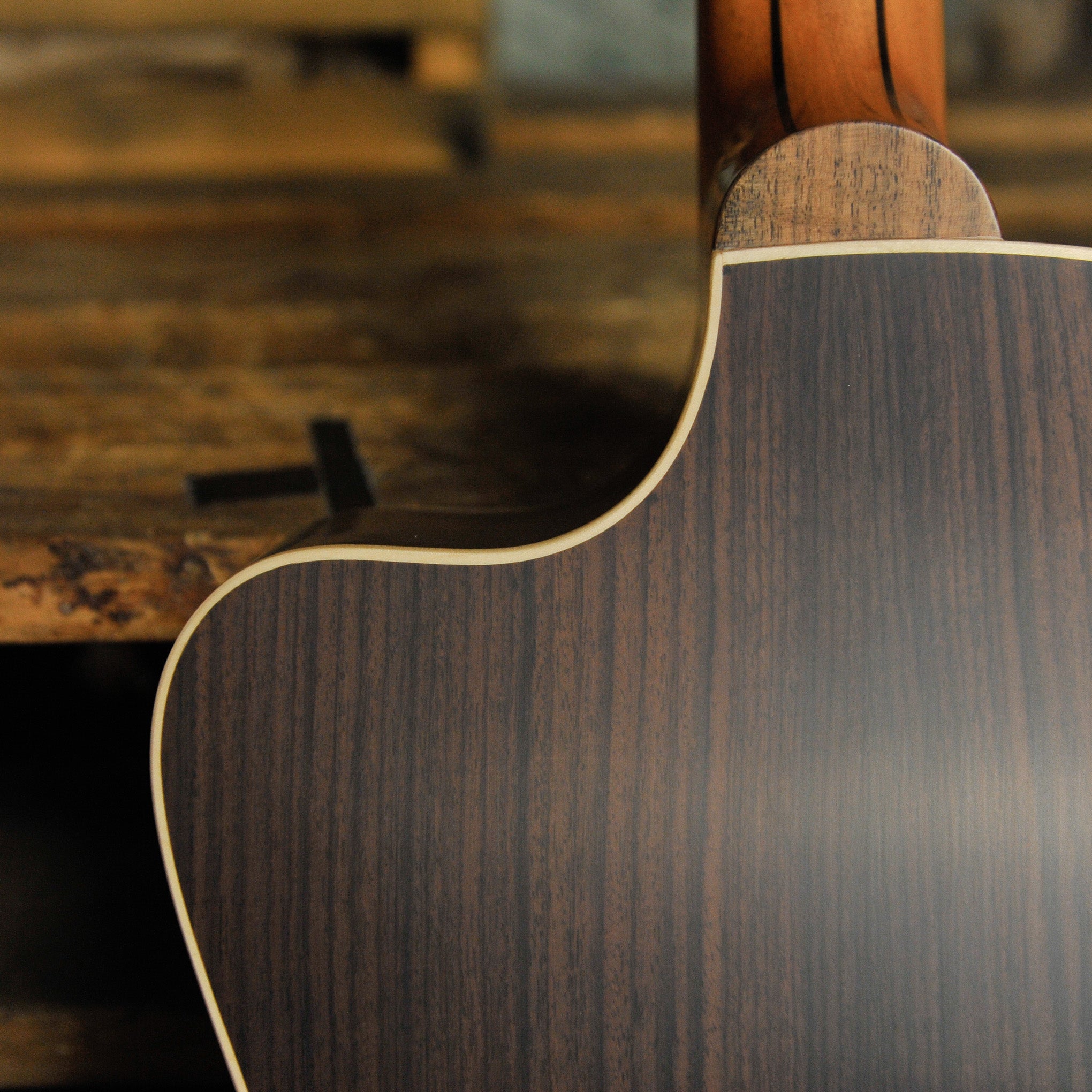 Lowden 32SE Stage Edition Indian Rosewood & Spruce w/Cutaway