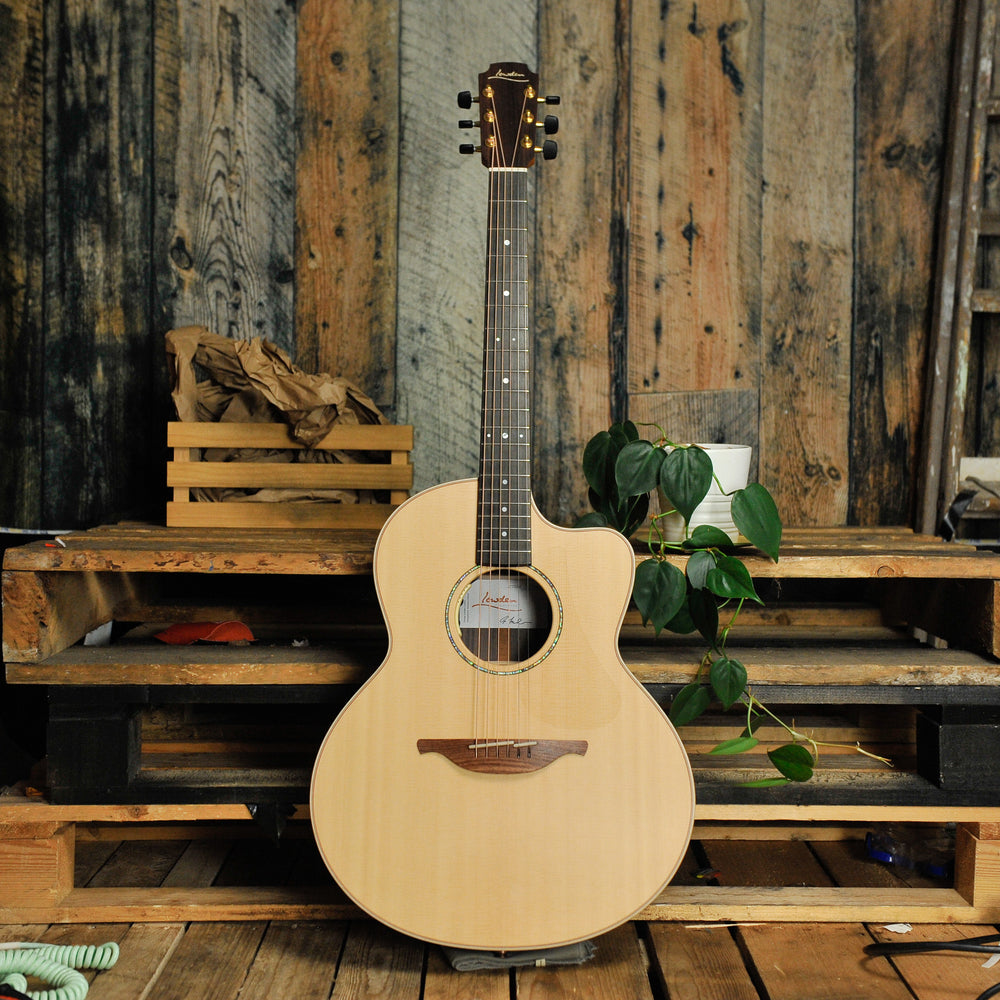 Lowden 32SE Stage Edition Indian Rosewood & Spruce w/Cutaway