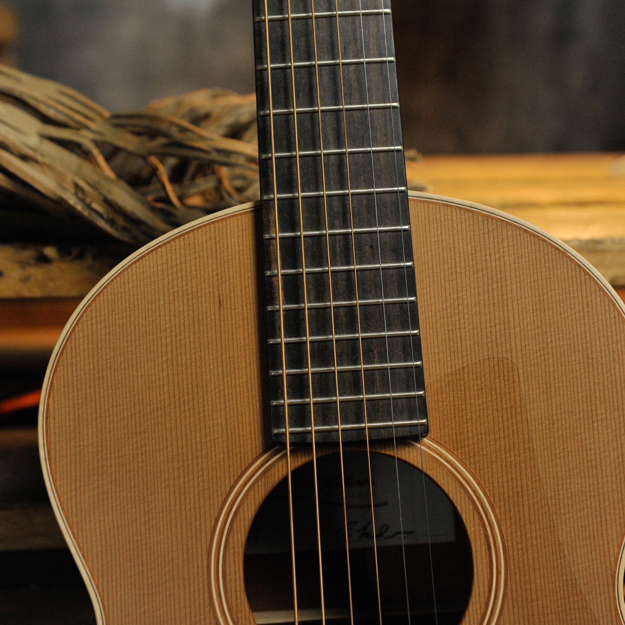 Lowden WL-22 Mahogany & Red Cedar