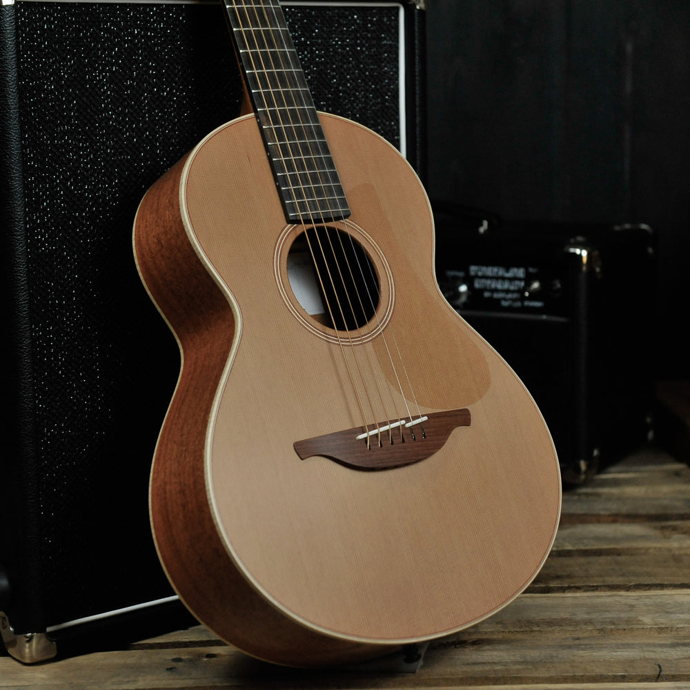 Lowden WL-22 Mahogany/Red Cedar