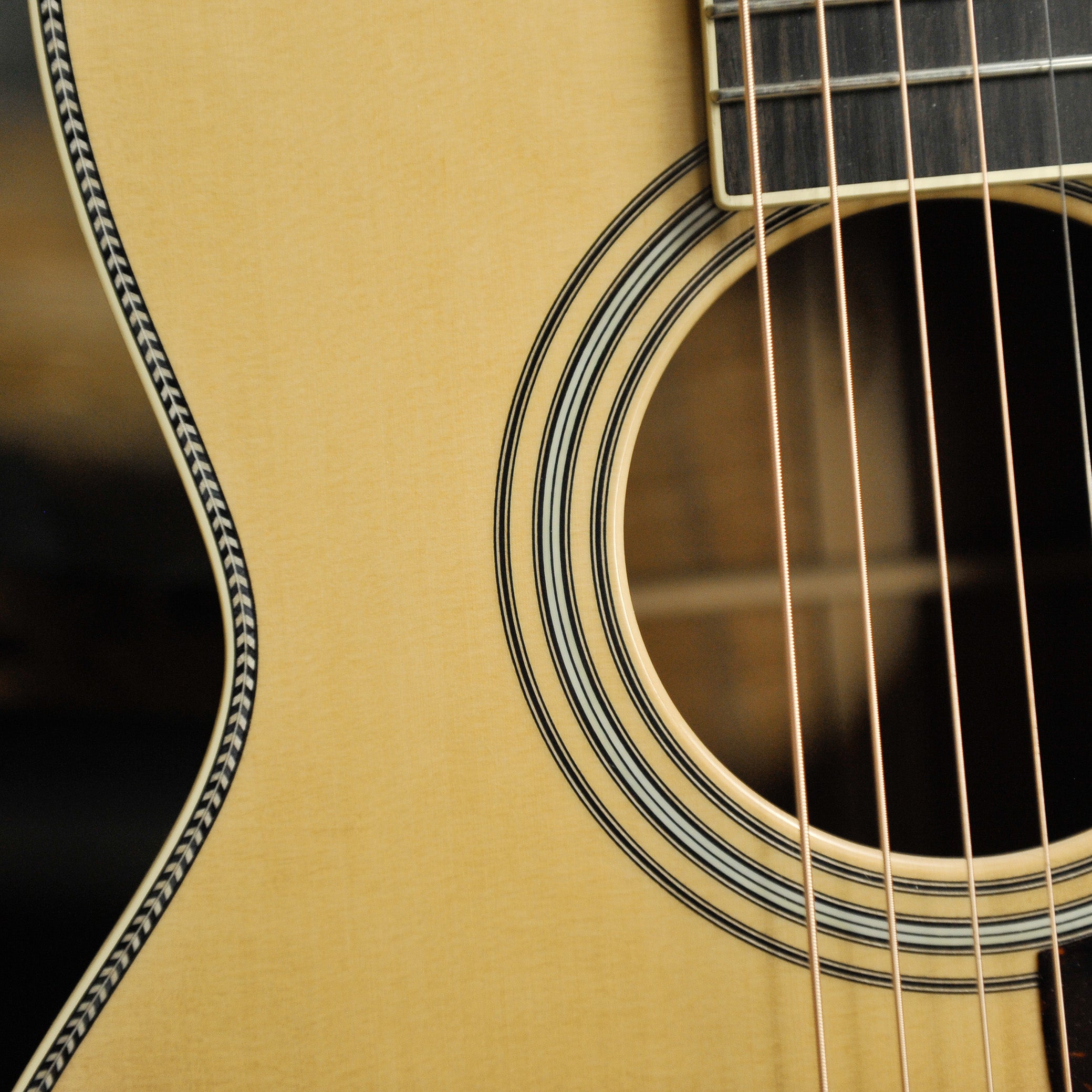 Martin Custom Shop 00-12 Deep Body Koa Acoustic Guitar