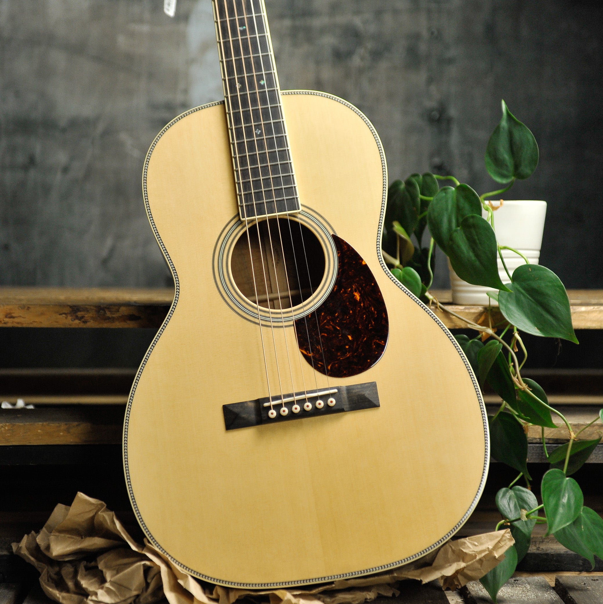 Martin Custom Shop 00-12 Deep Body Koa Acoustic Guitar