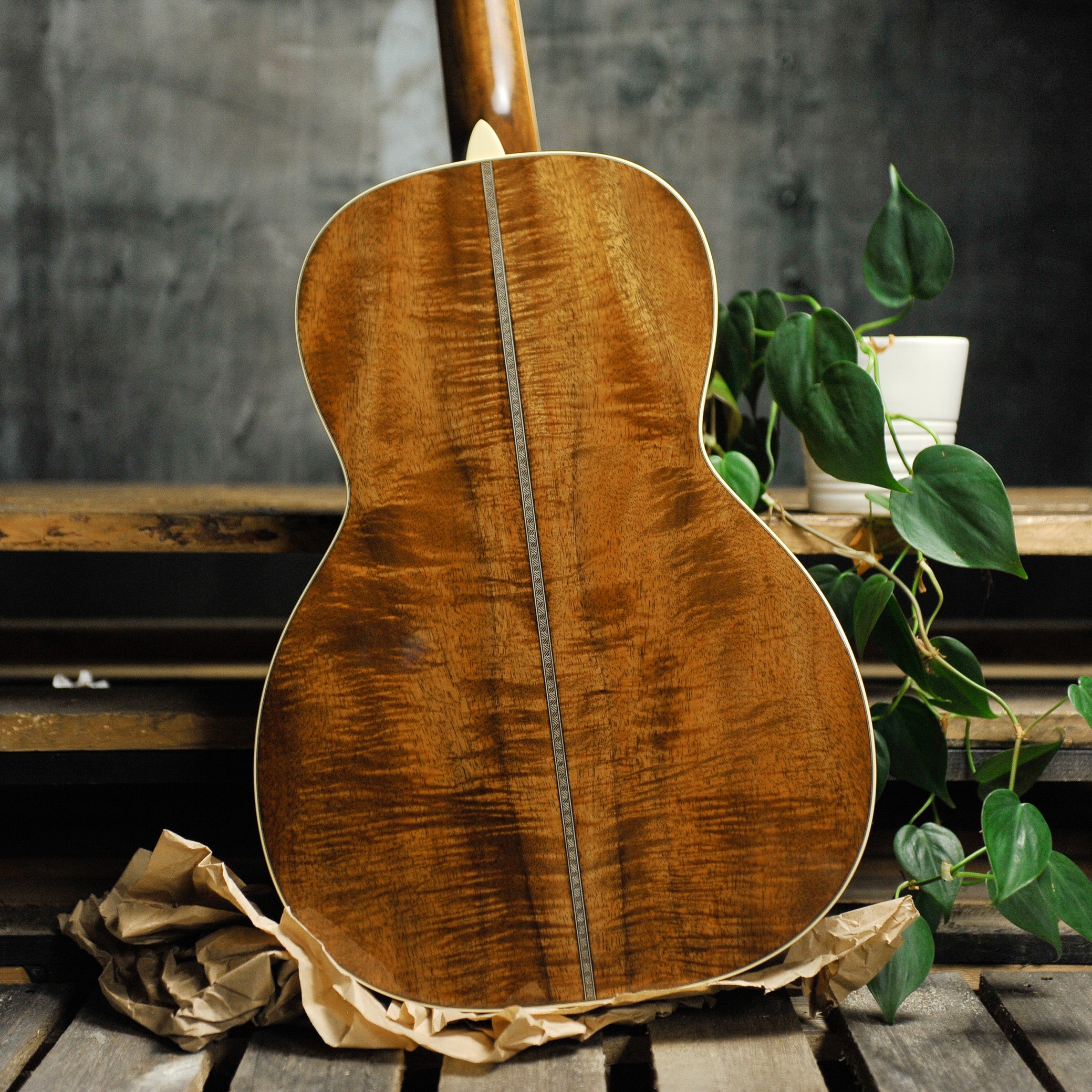 Martin Custom Shop 00-12 Deep Body Koa Acoustic Guitar