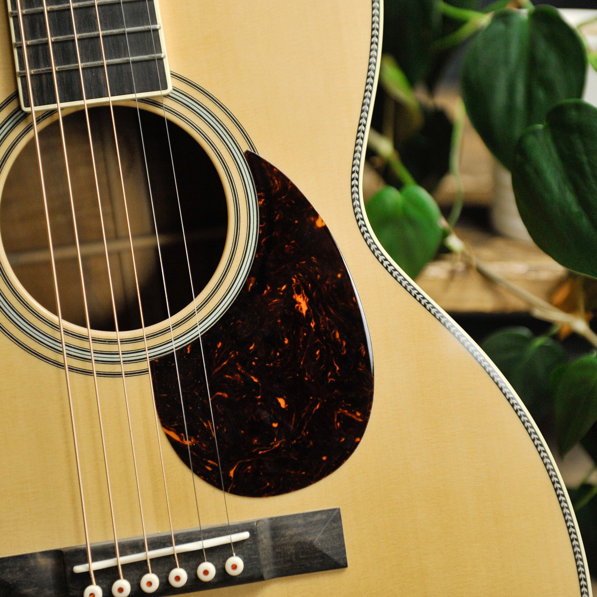 Martin Custom Shop 00-12 Deep Body Koa Acoustic Guitar
