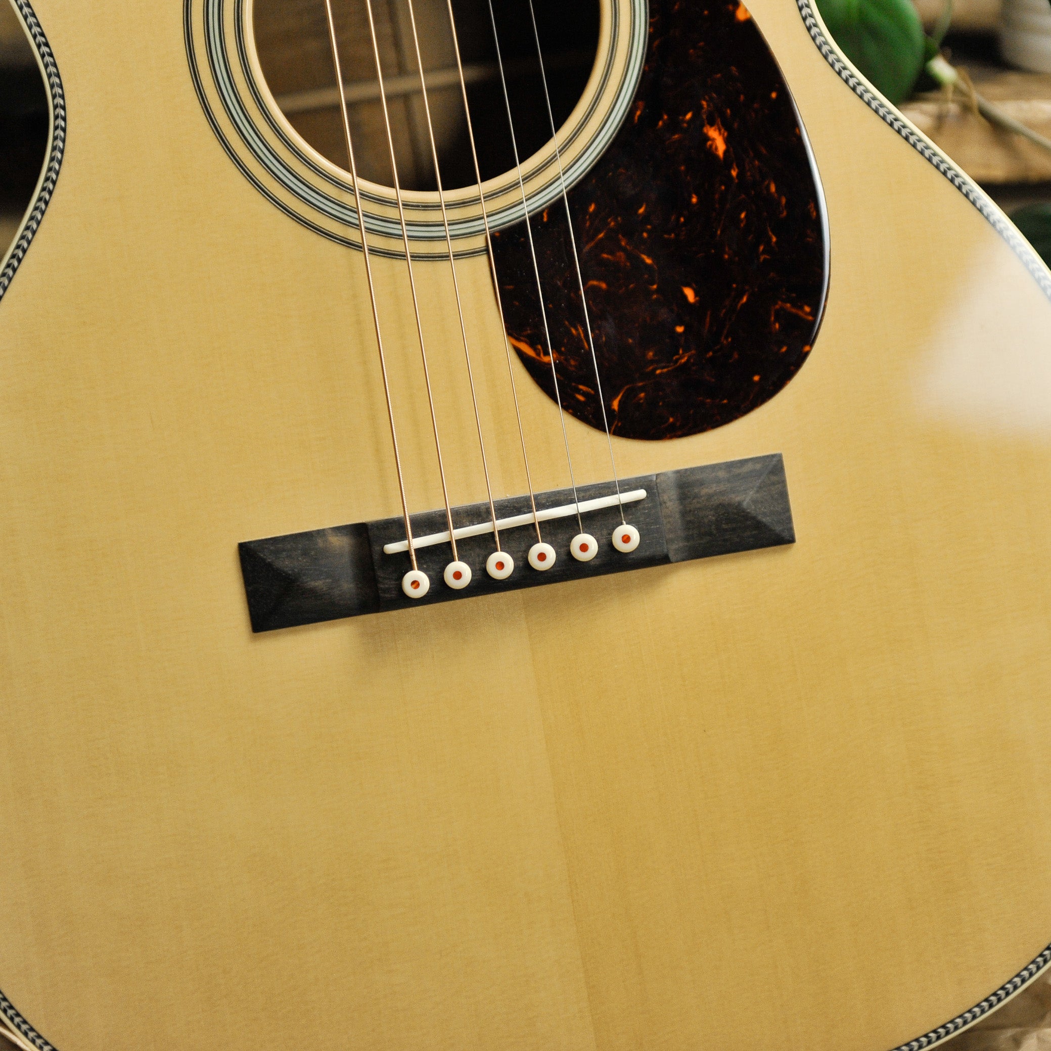 Martin Custom Shop 00-12 Deep Body Koa Acoustic Guitar