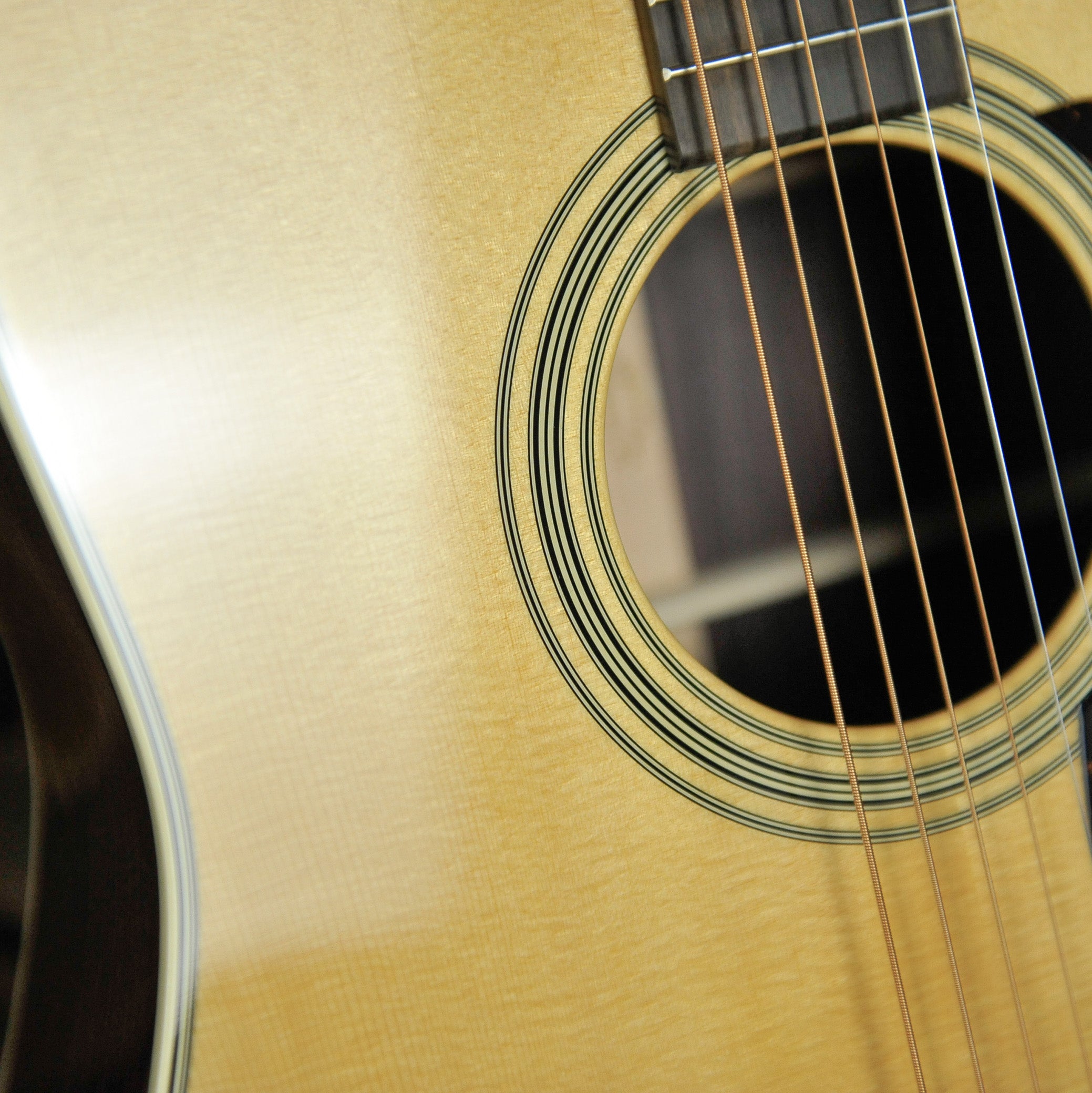 Martin D28: Standard Series Dreadnought Acoustic Guitar