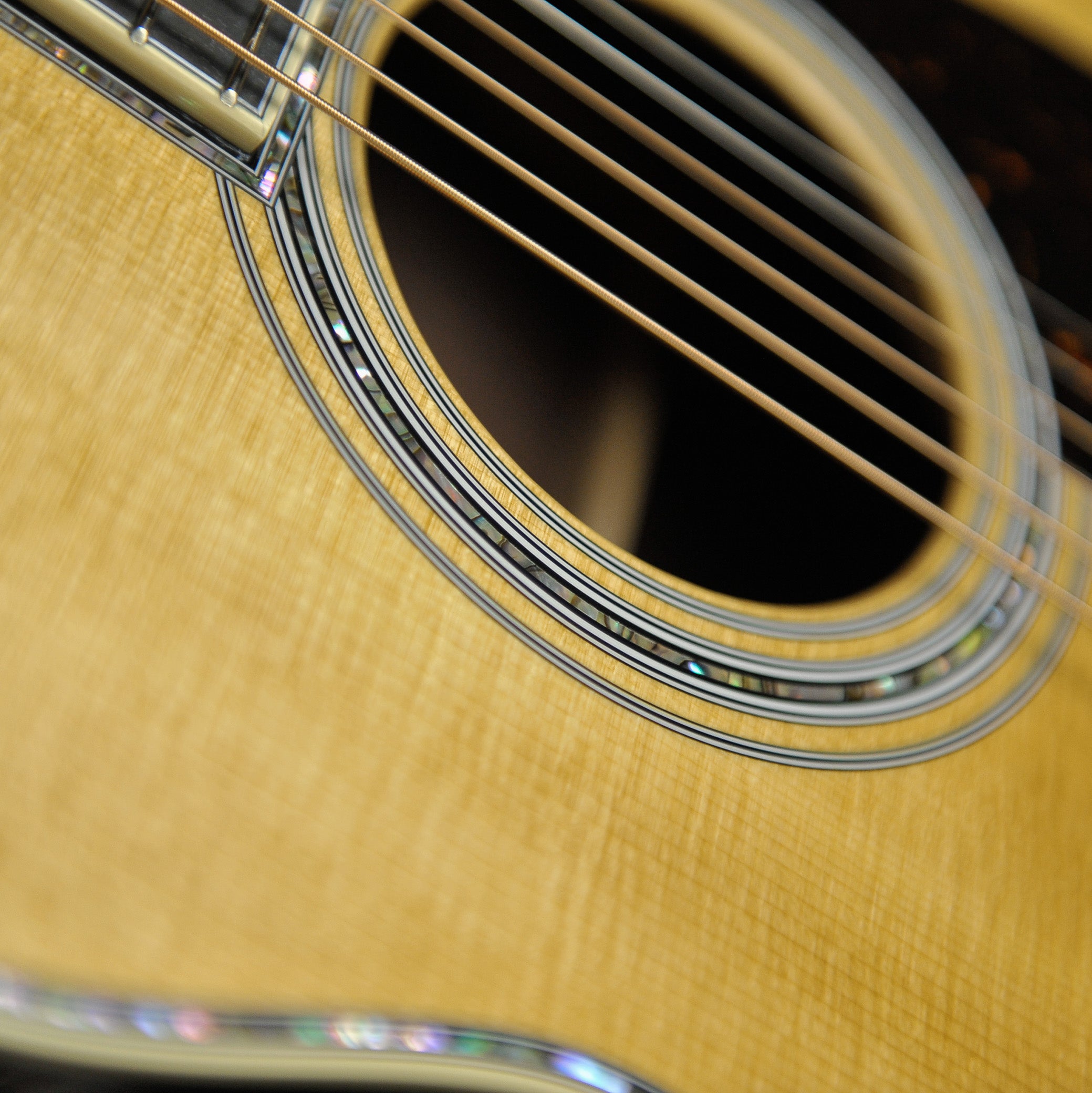 Martin OM42: Standard Series Auditorium Acoustic Guitar