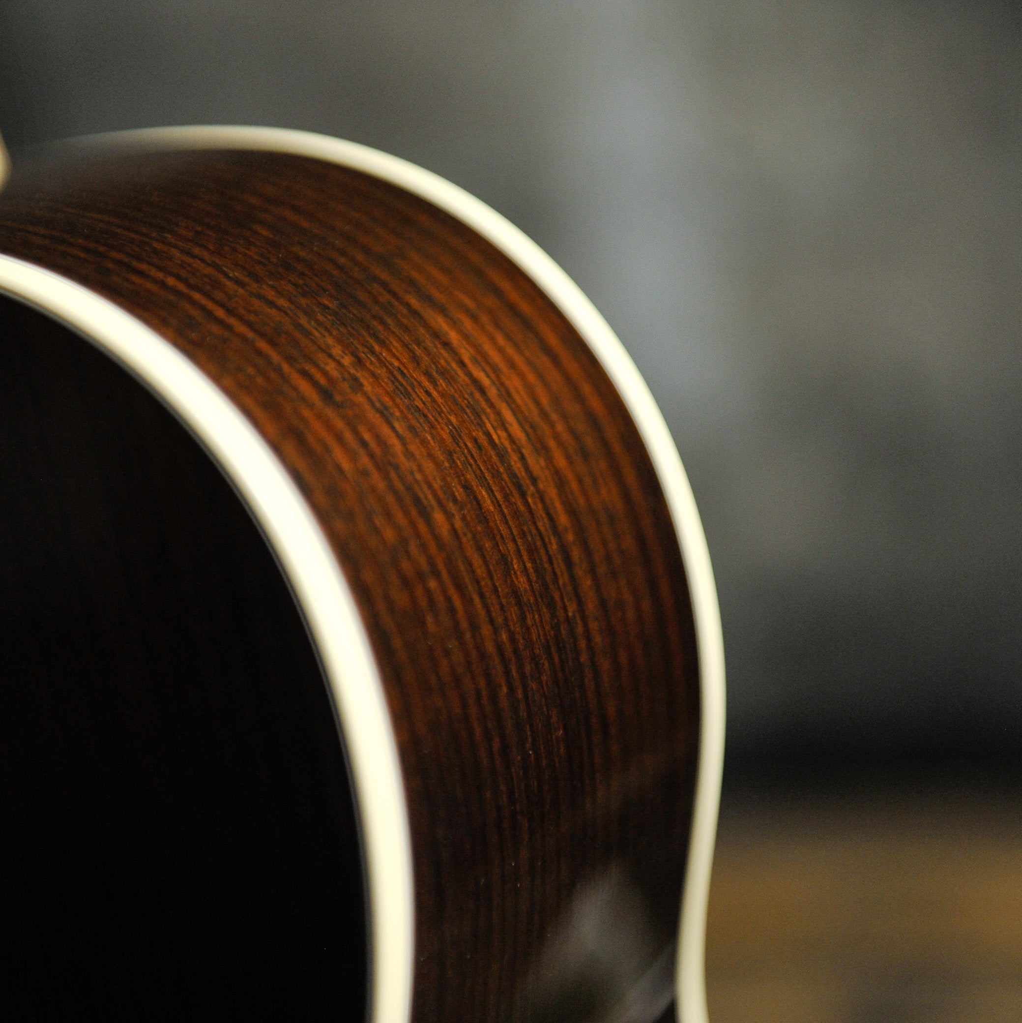 Martin OM42: Standard Series Auditorium Acoustic Guitar