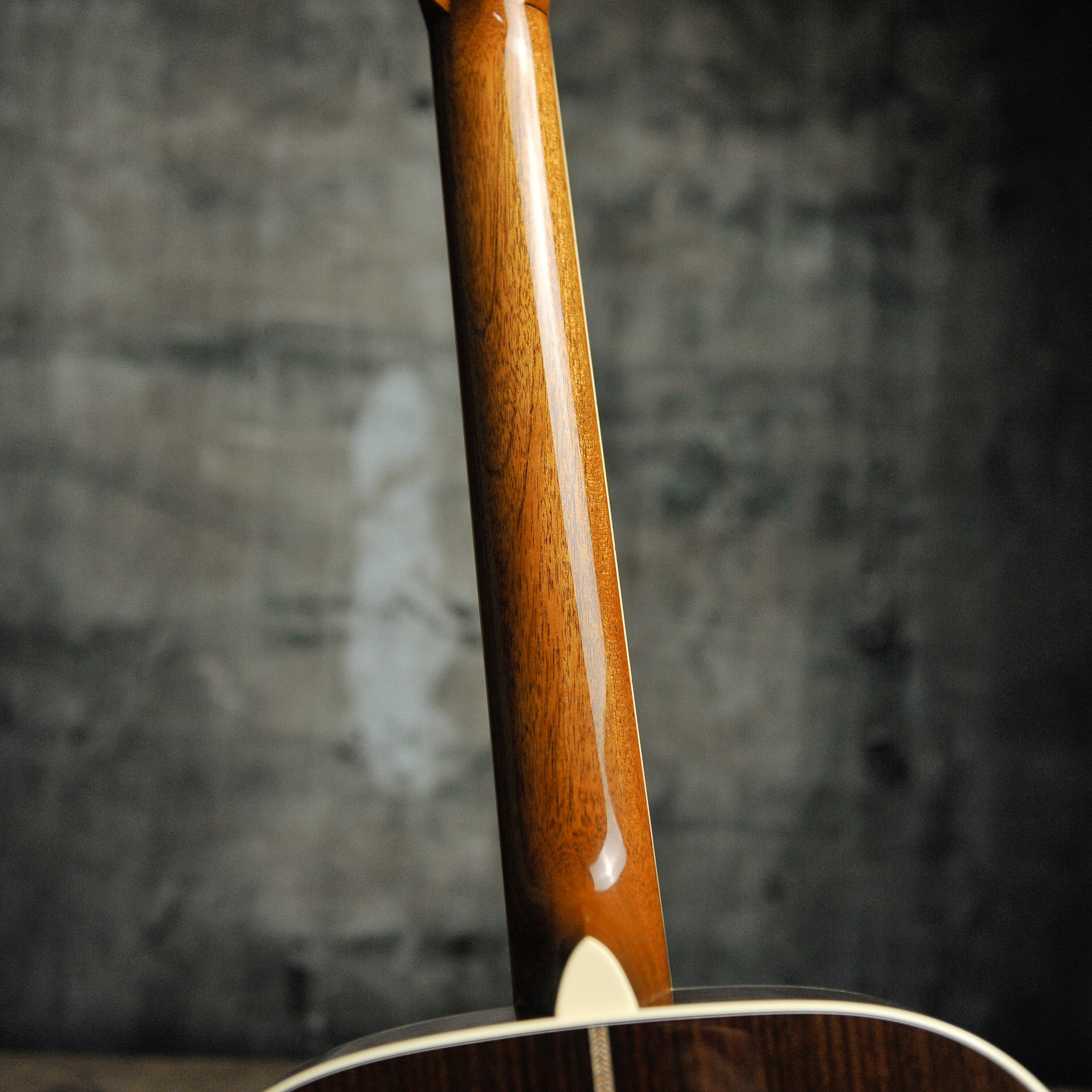 Martin OM42: Standard Series Auditorium Acoustic Guitar