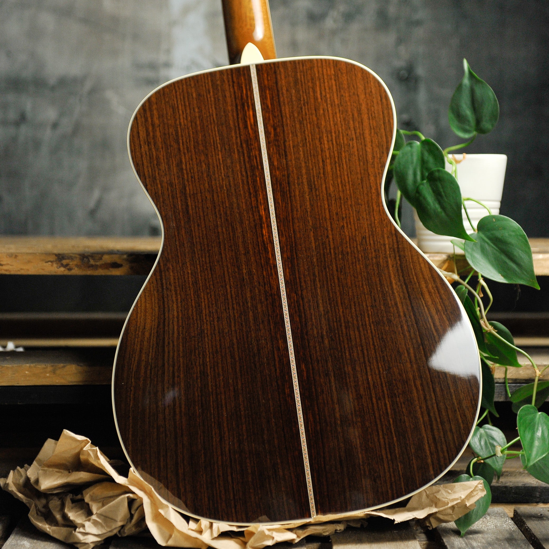 Martin OM42: Standard Series Auditorium Acoustic Guitar