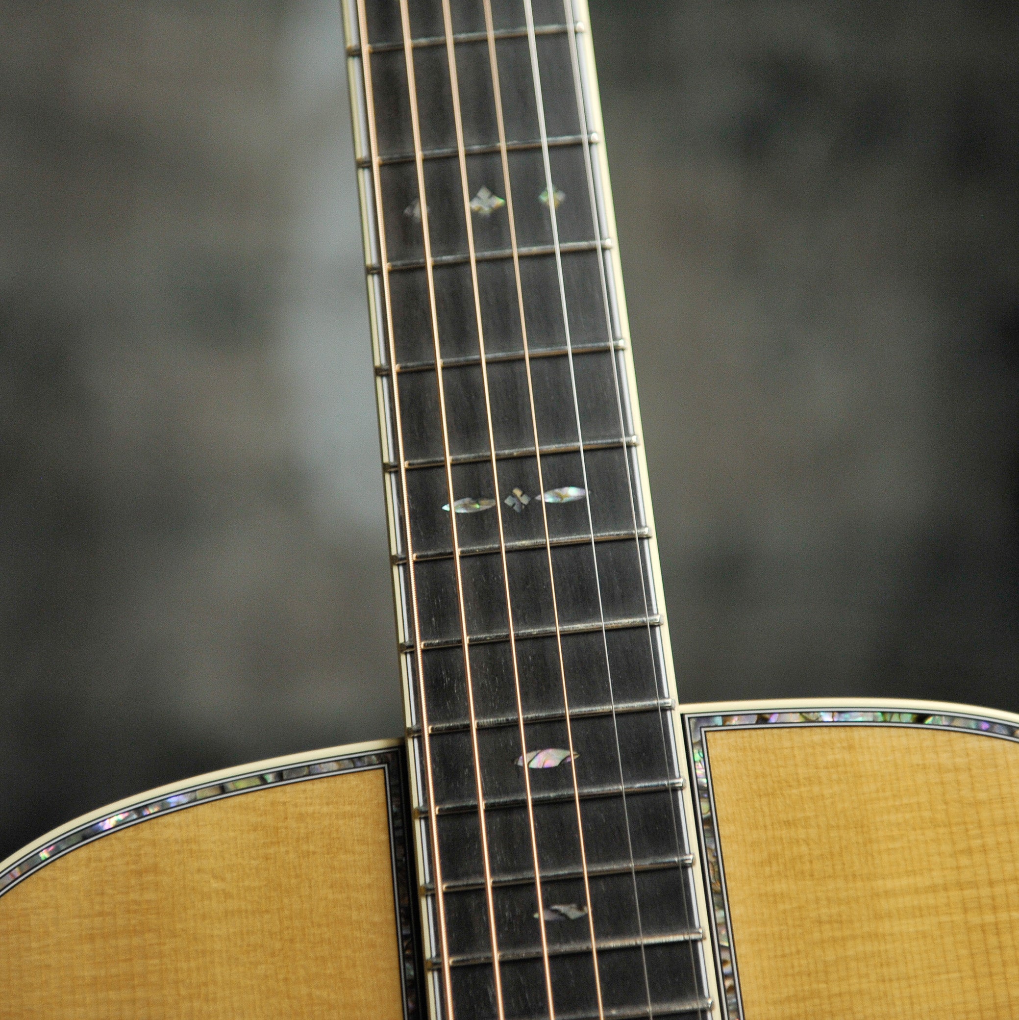 Martin OM42: Standard Series Auditorium Acoustic Guitar