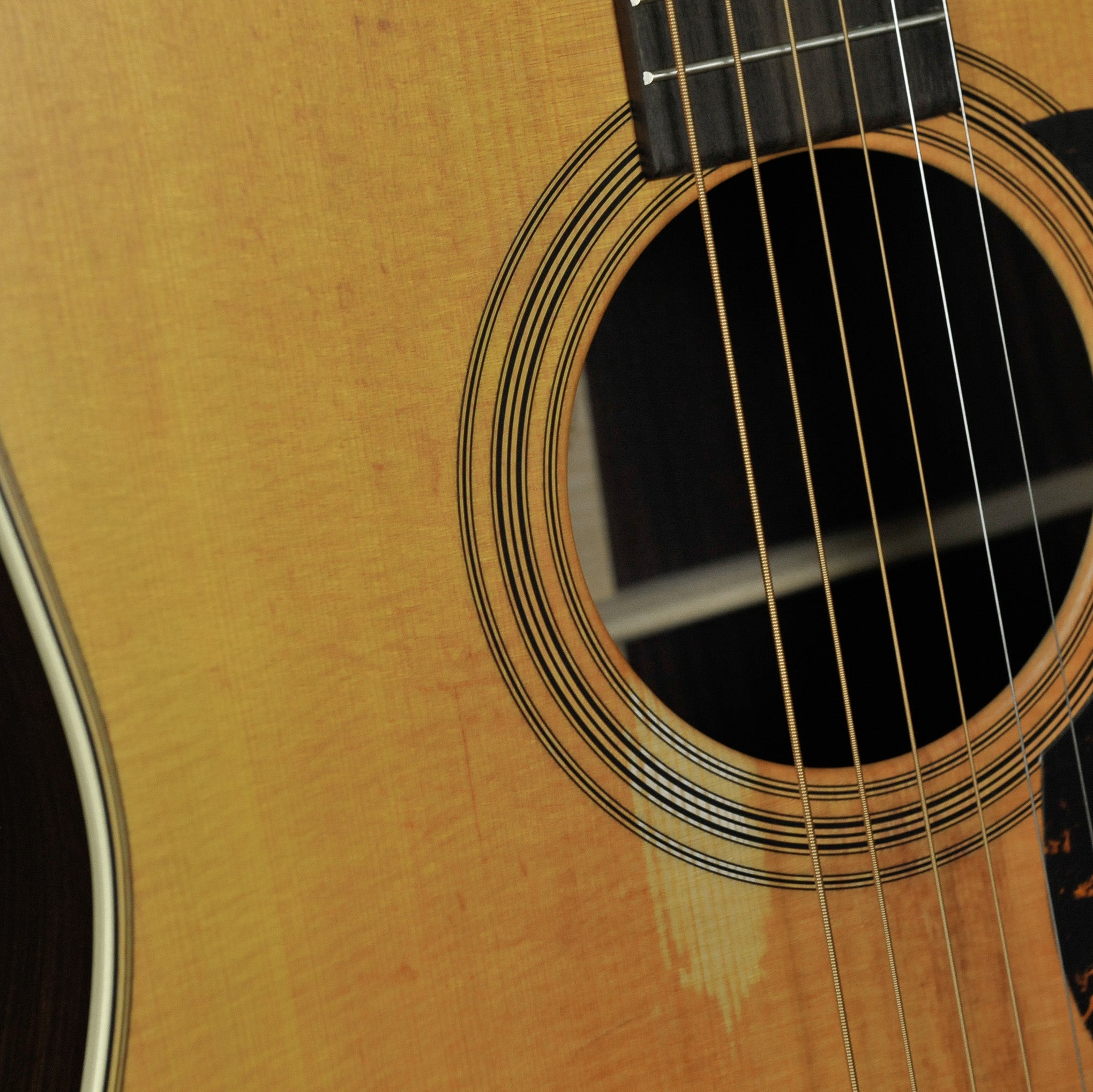 Martin D-28 Street Legend: Standard Series Dreadnought