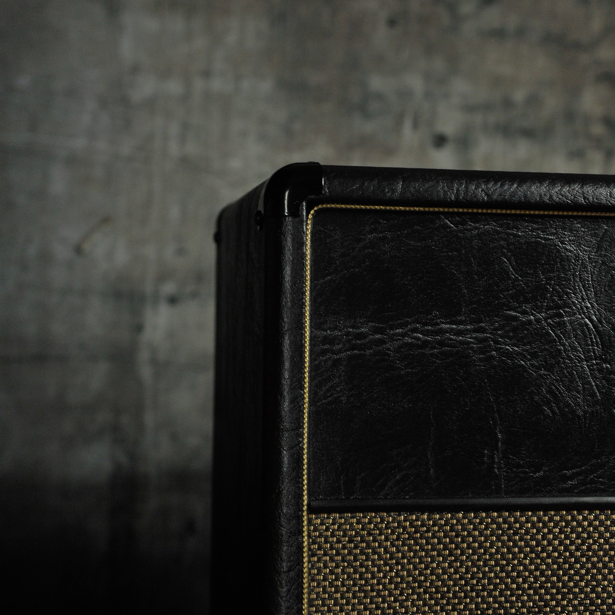 Matchless ESD-212 Speaker Cabinet Black/Gold