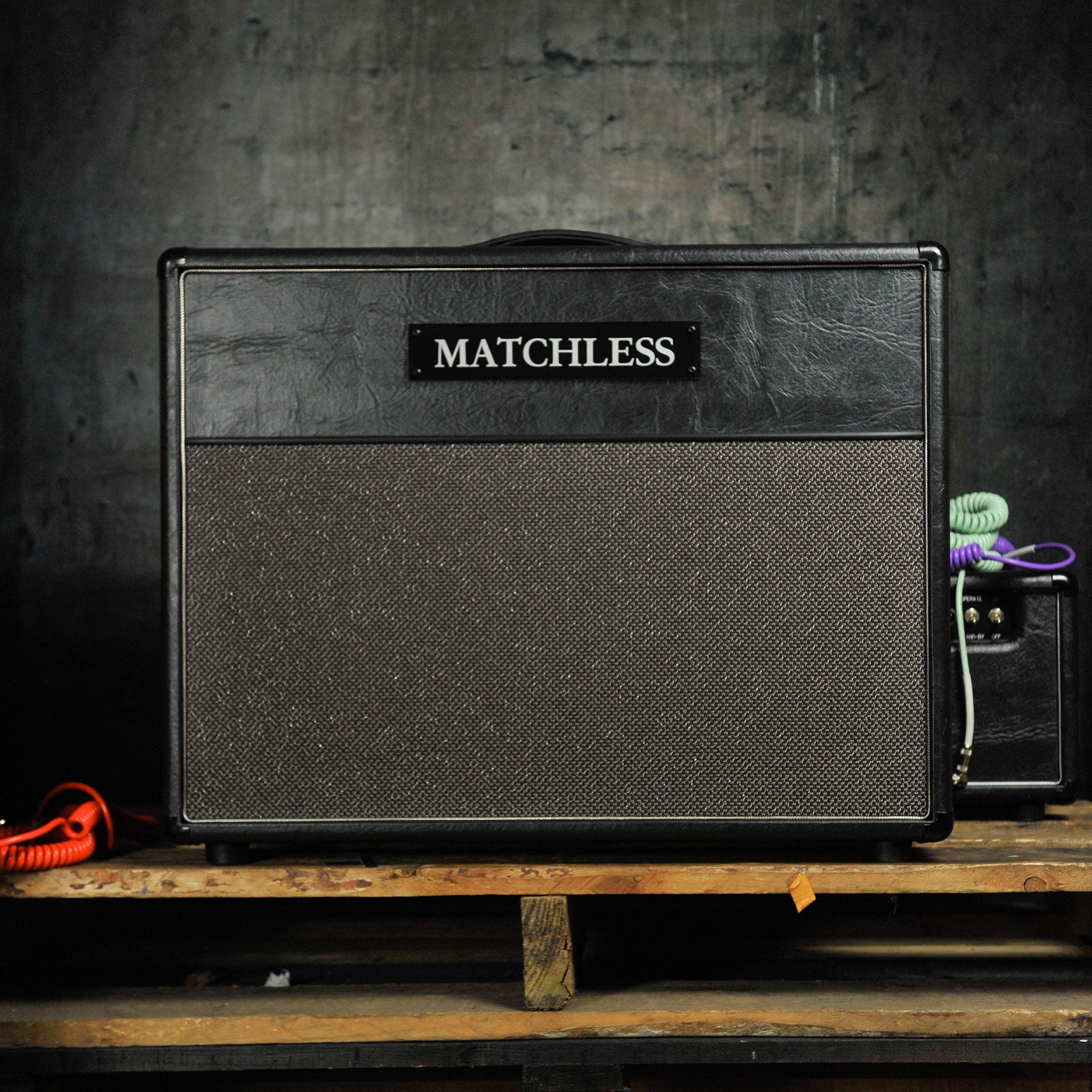 Matchless ESD-212 Speaker Cabinet Black/Silver
