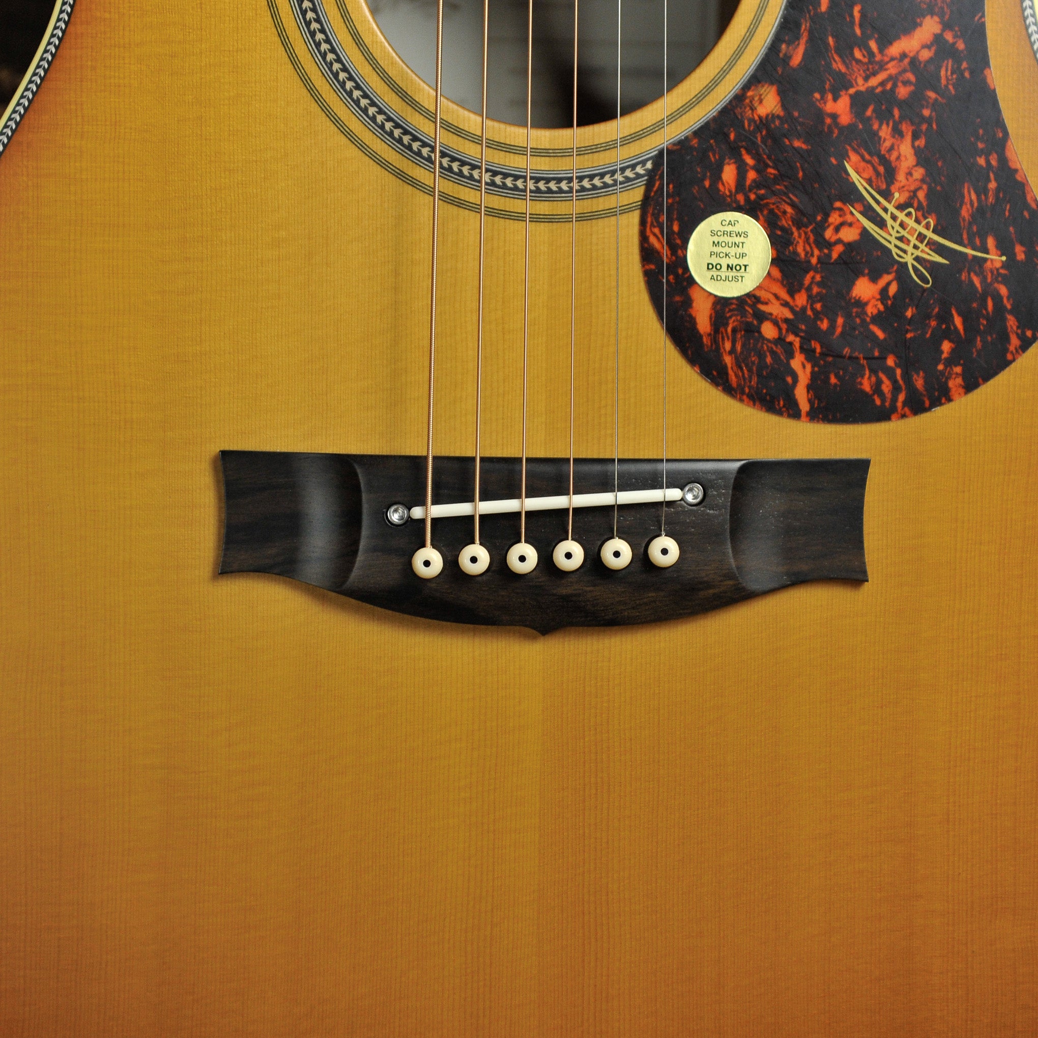 Maton EBG808C Nashville Series Cutaway Acoustic Electric Guitar