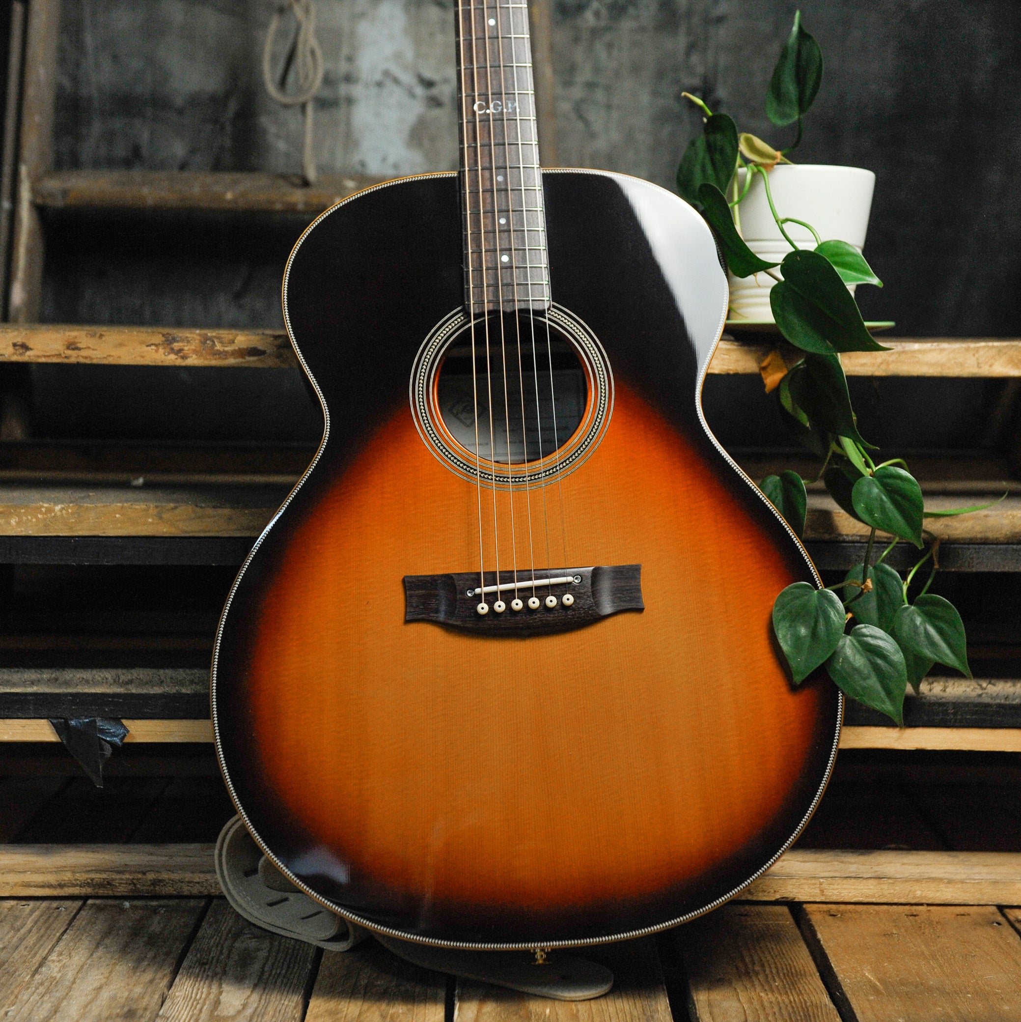 Maton Master Built The T.E. Personal Jumbo Sunburst Acoustic