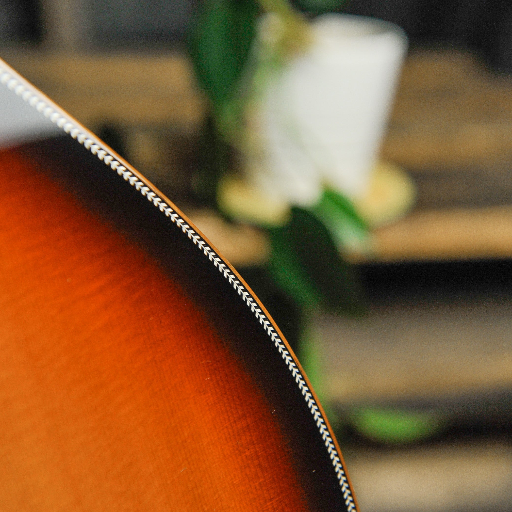 Maton Master Built The T.E. Personal Jumbo Sunburst Acoustic