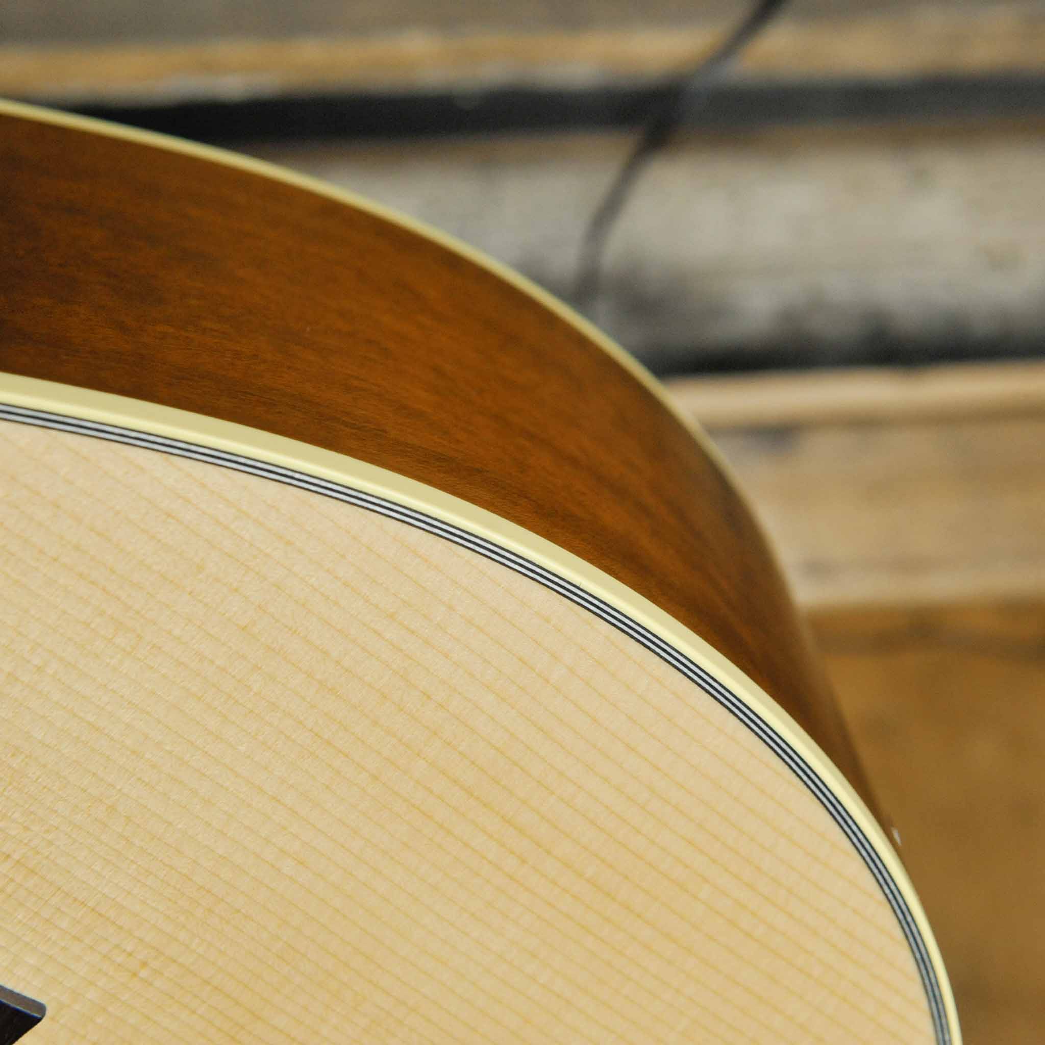 Maton Master Built The T.E. Personal Acoustic Guitar