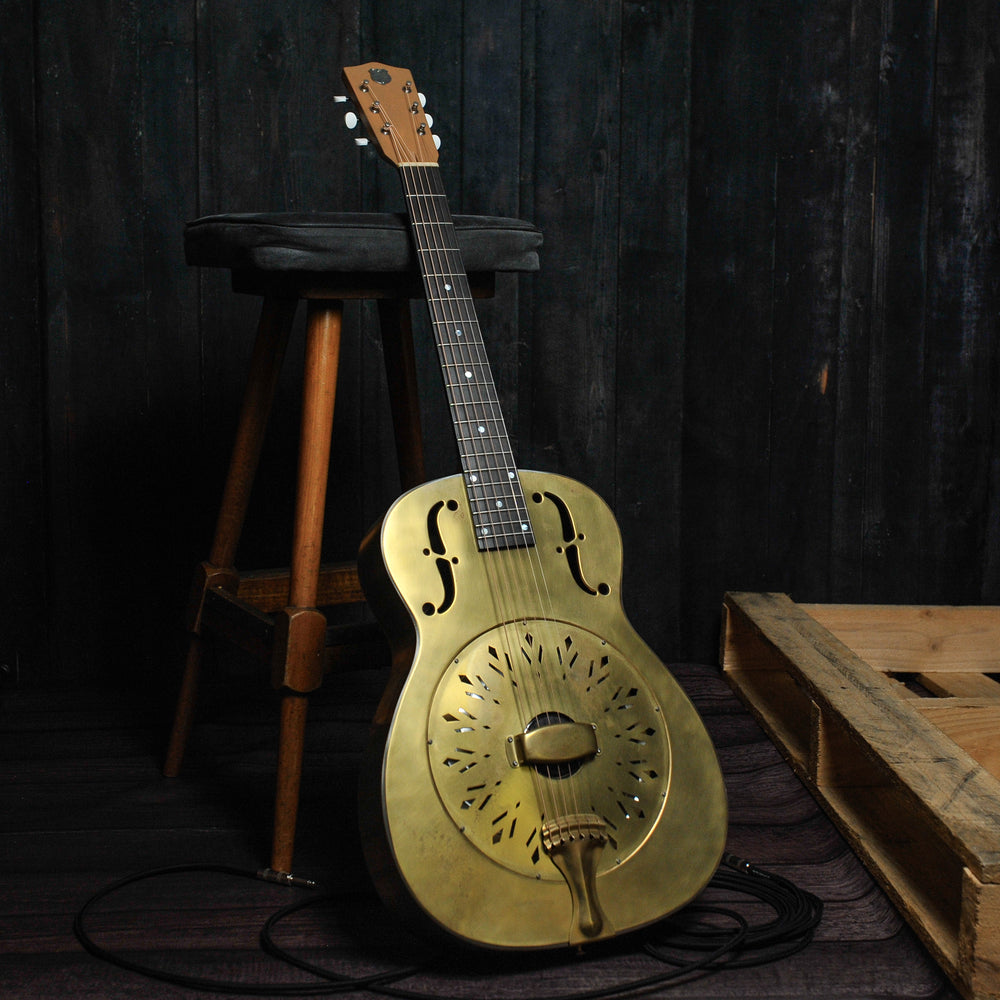 National RB14 Raw Brass Resonator 14 Fret w/Case