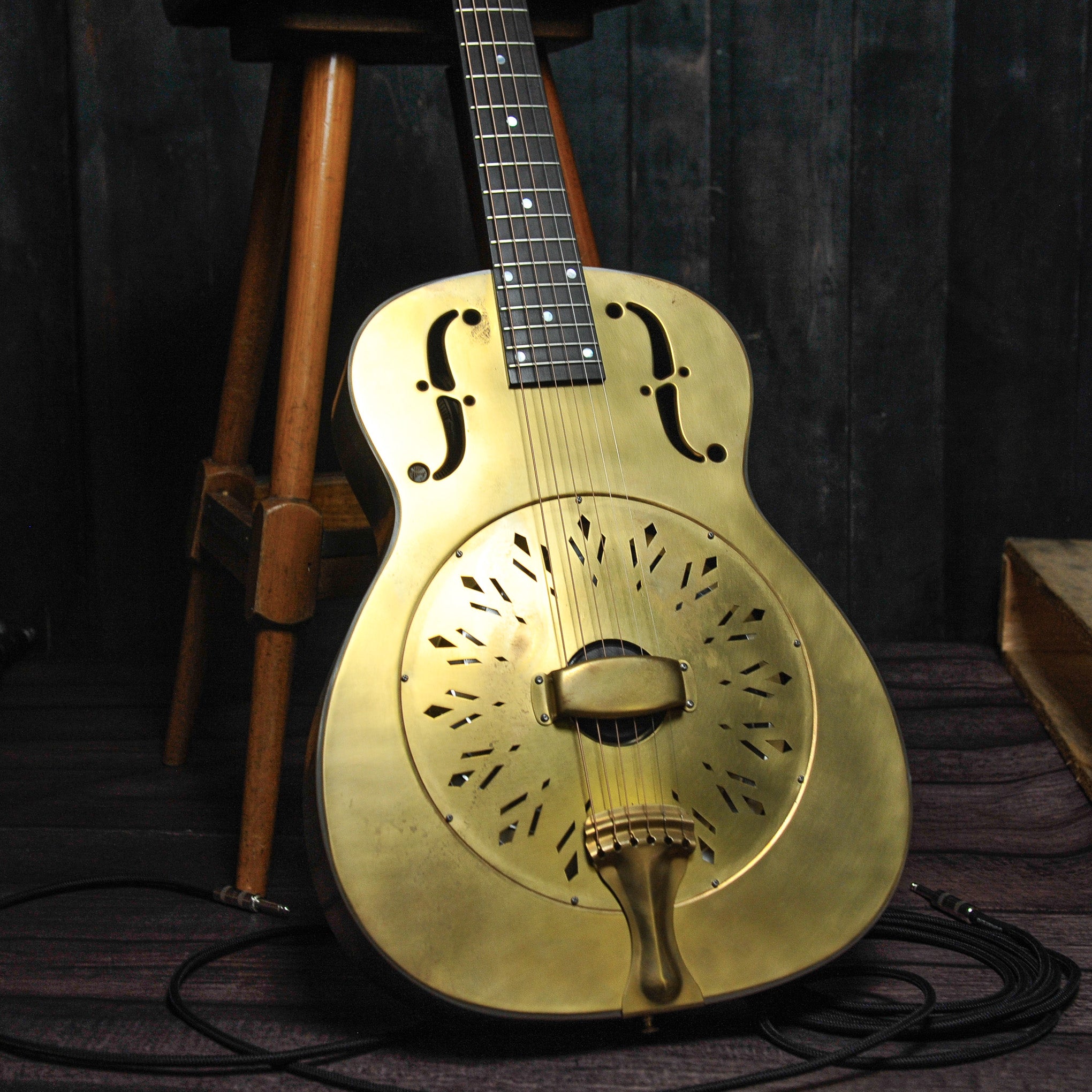 National RB14 Raw Brass Resonator 14 Fret w/Case