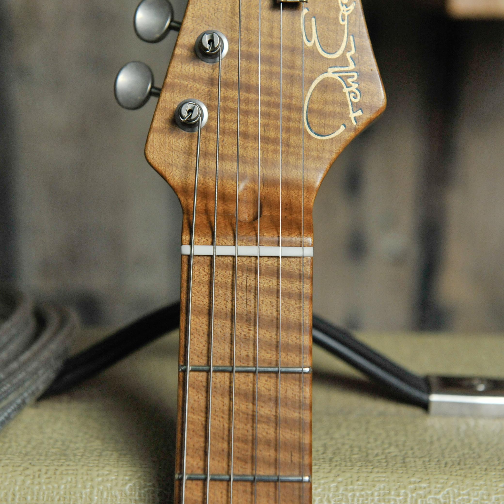 Patrick James Eggle OZ-T Transparent Two Tone Sunurst, Nitro Light Aged w/Case