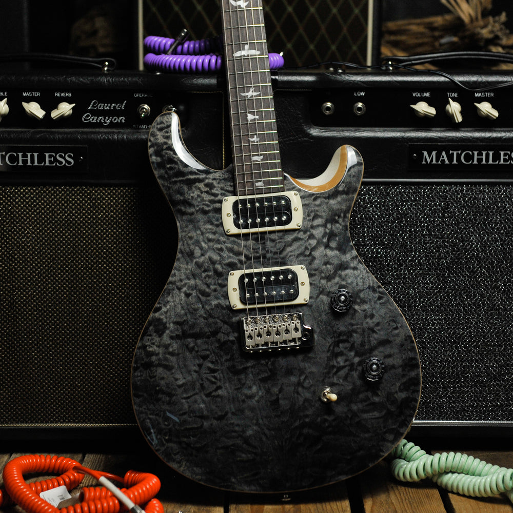 PRS SE CE24 Quilt Top Charcoal Top, Dog Hair Swamp Ash Back w/Bag