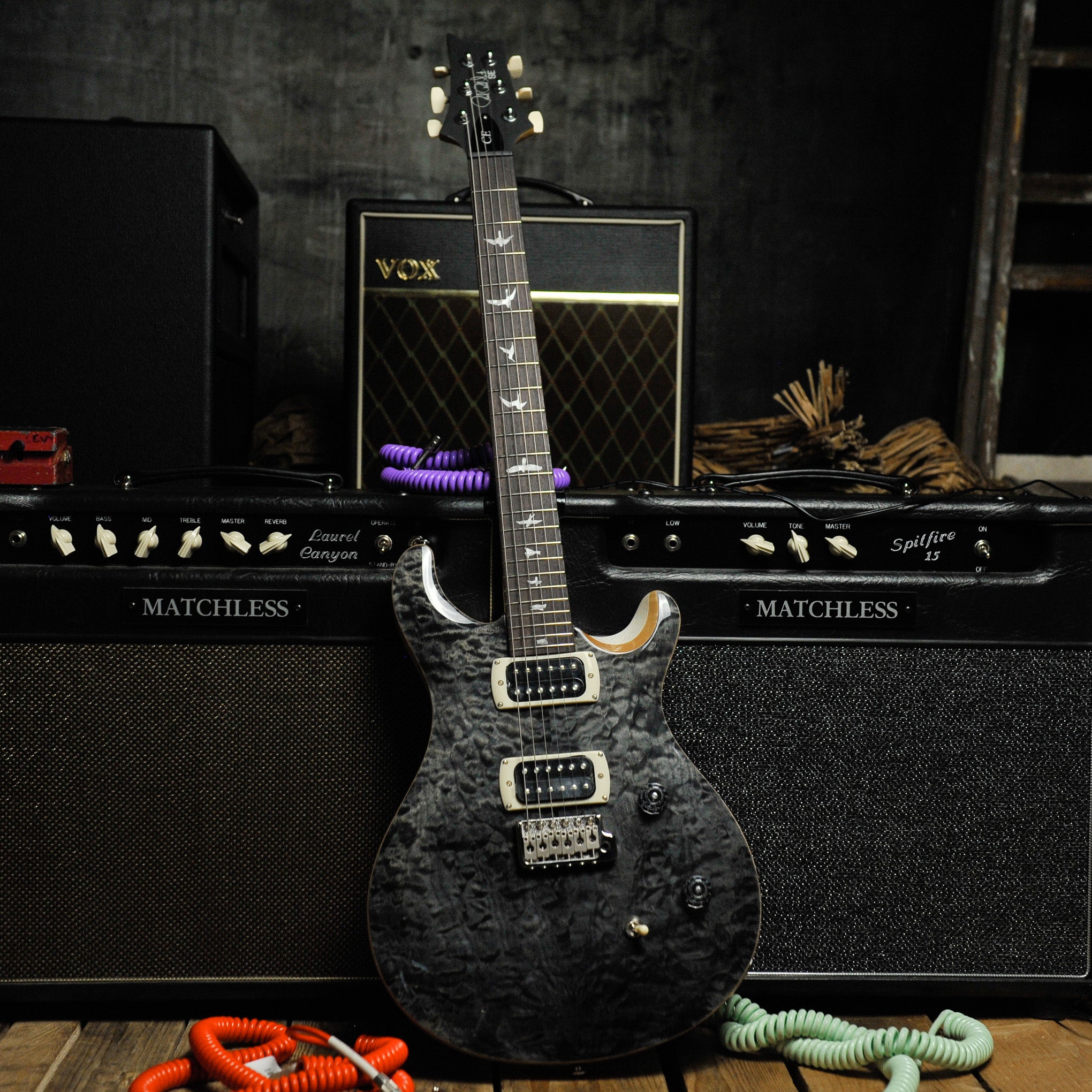 PRS SE CE24 Quilt Top Charcoal Top, Dog Hair Swamp Ash Back w/Bag