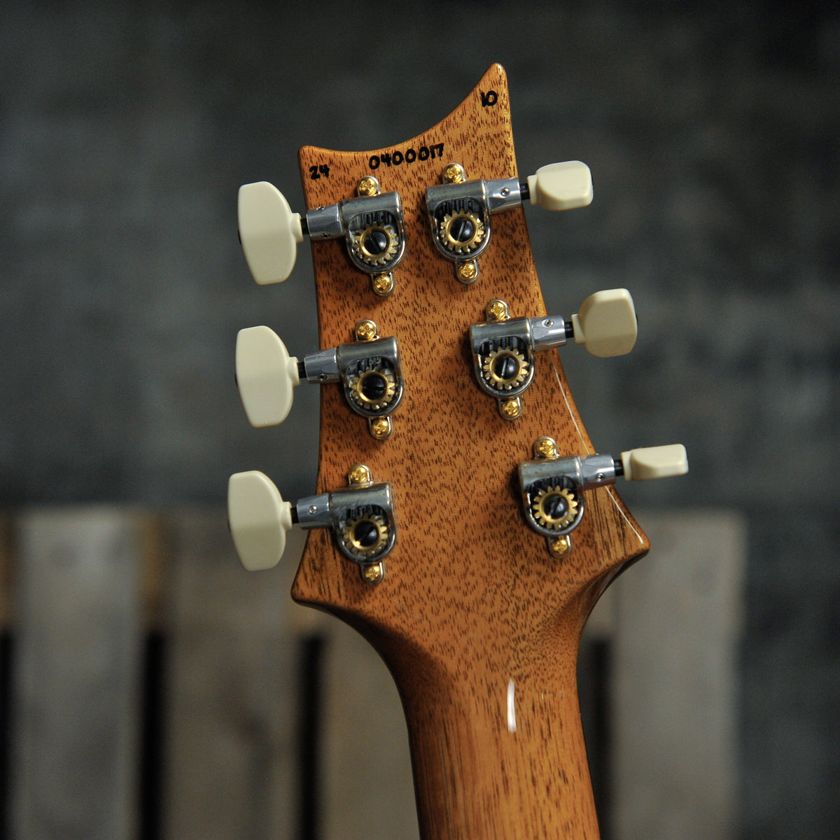 PRS Custom 24 Pattern Thin Neck, 10 Top - Charcoal w/Case