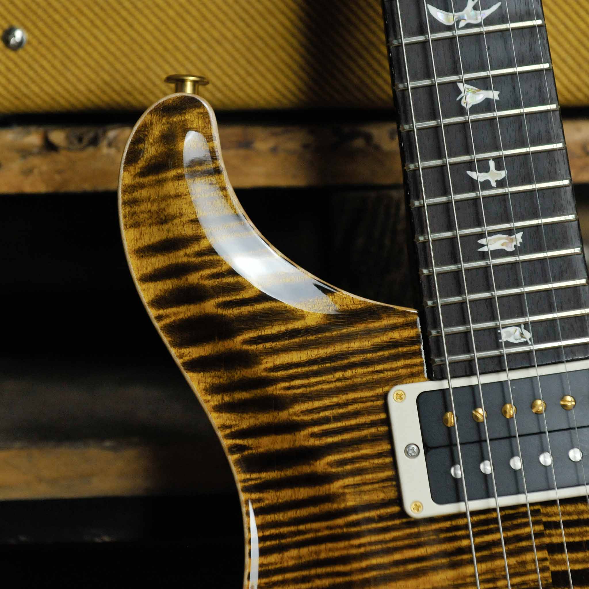 PRS Custom 24 Pattern Thin Neck, 10 Top - Yellow Tiger w/Case