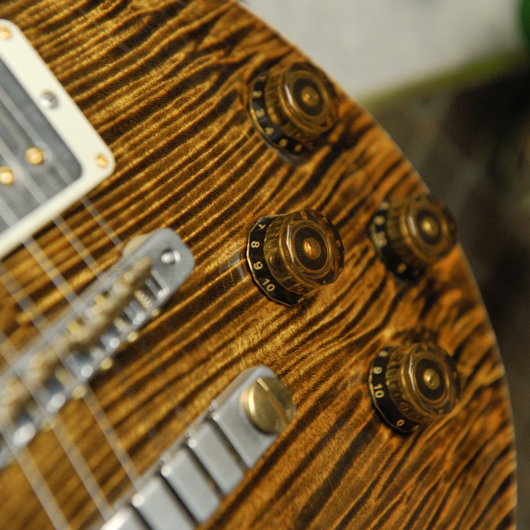 PRS McCarty 594 10 Top, Yellow Tiger w/Case