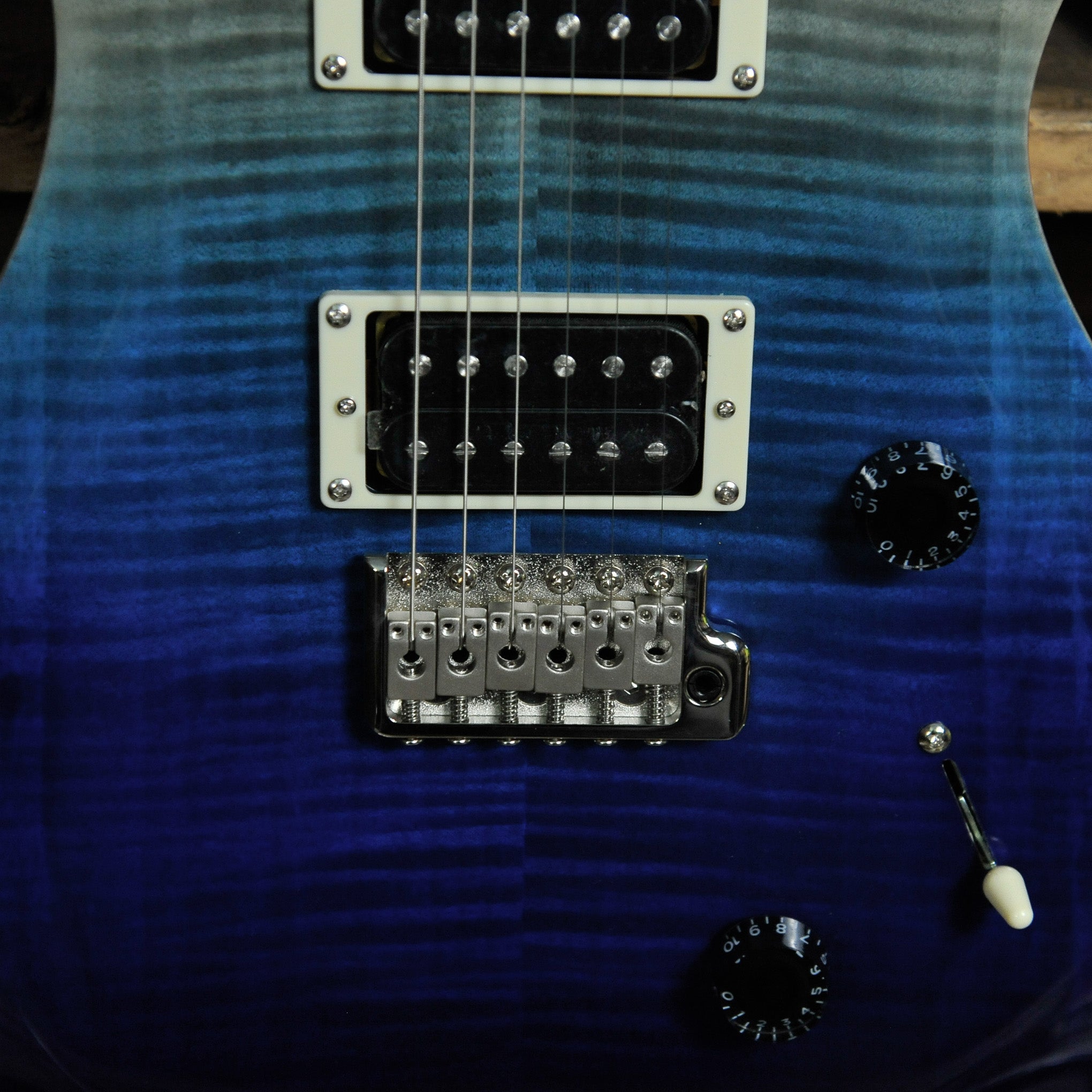 PRS SE Custom 24 Blue Fade w/Bag