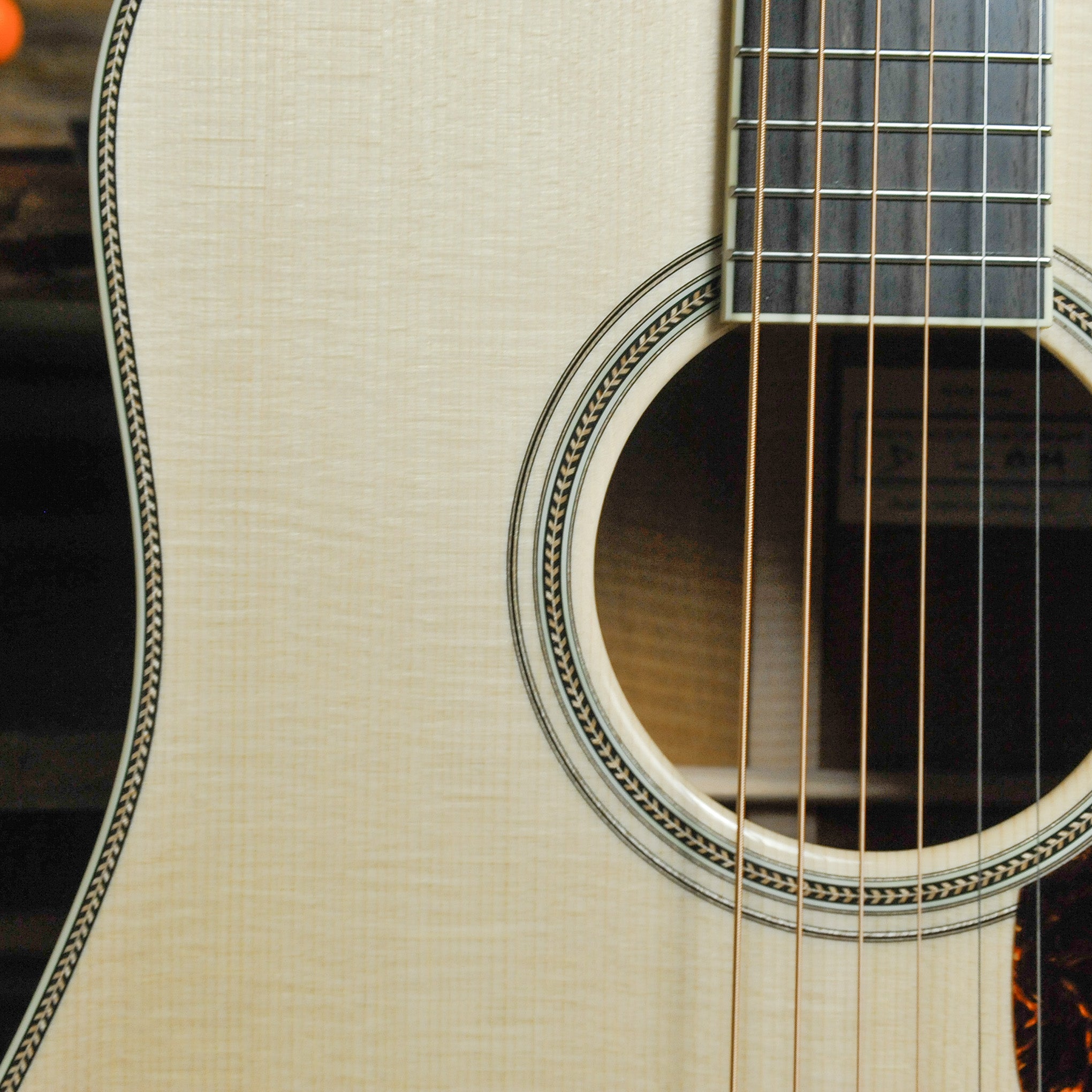 Santa Cruz Dreadnought Quilted Mahogany Upgrade Acoustic Guitar