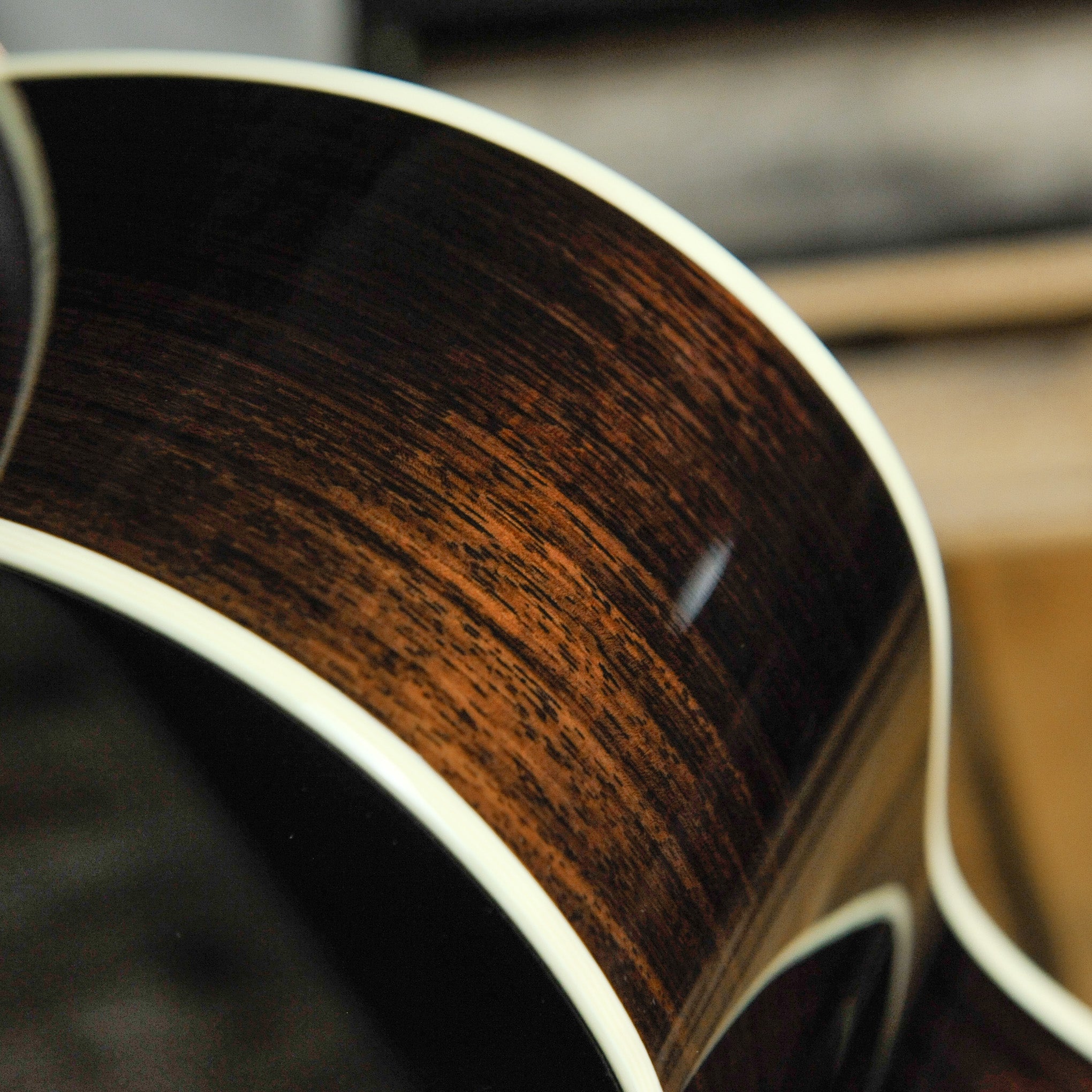 Santa Cruz OM Spruce/Rosewood Acoustic Guitar