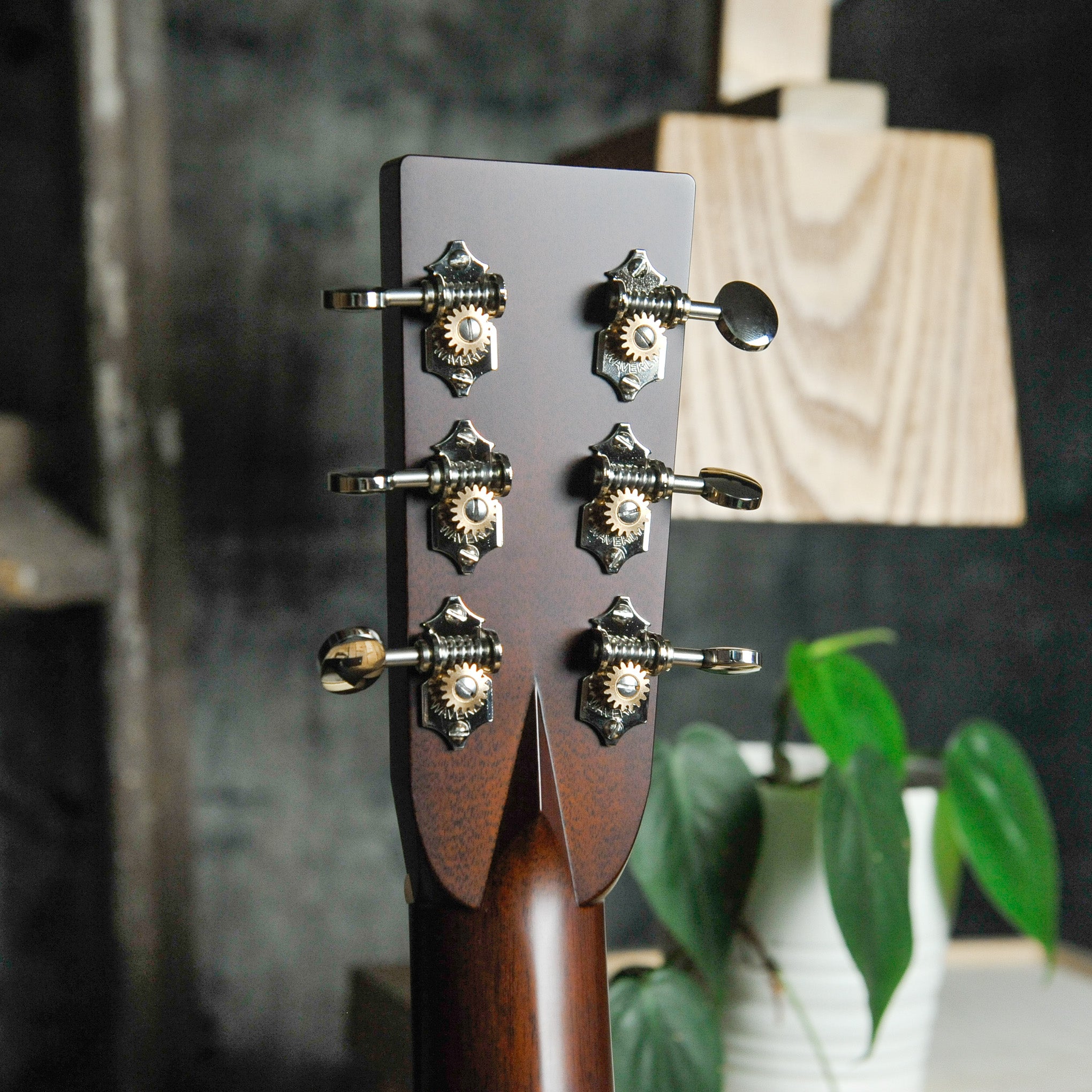Santa Cruz OM Pre War Acoustic Guitar