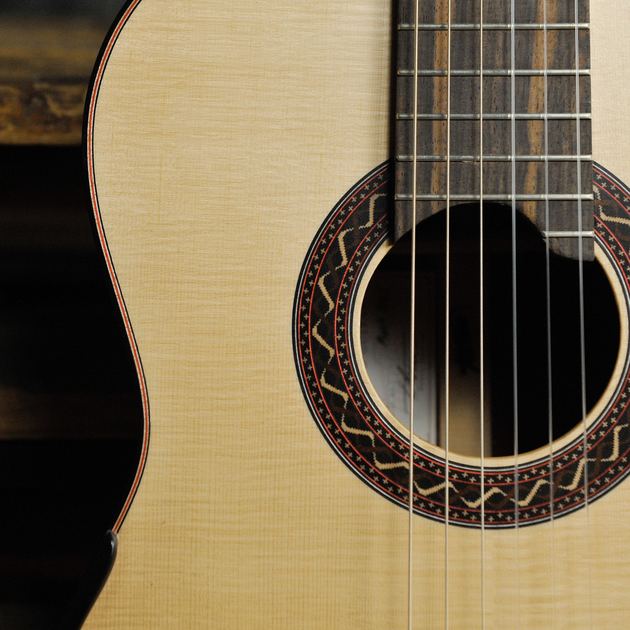 Steve Toscano Concert Classical Padauk Spruce w/Case