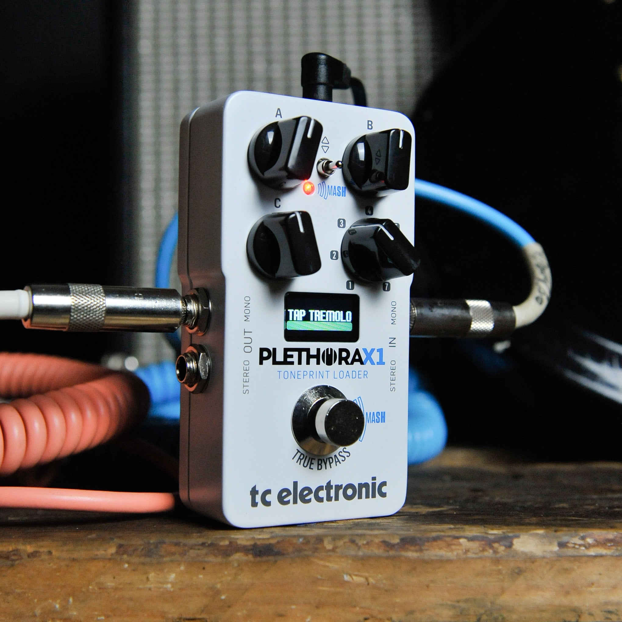 TC Electronic Plethora X1 Toneprint Multi Effect Pedal