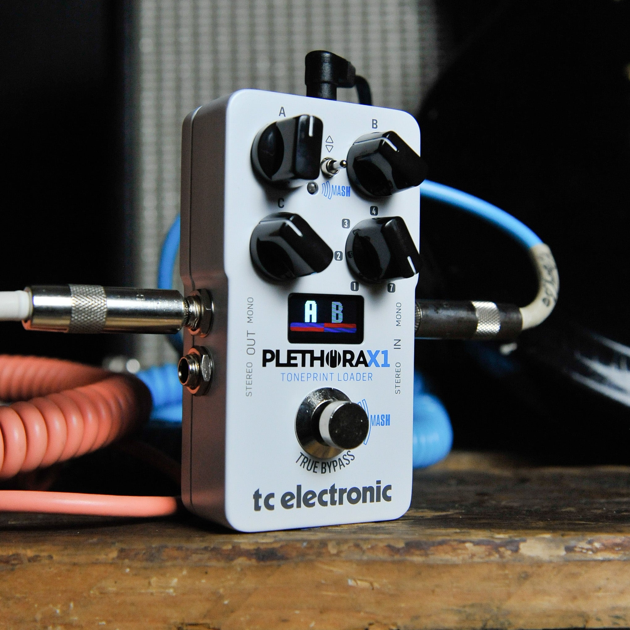 TC Electronic Plethora X1 Toneprint Multi Effect Pedal