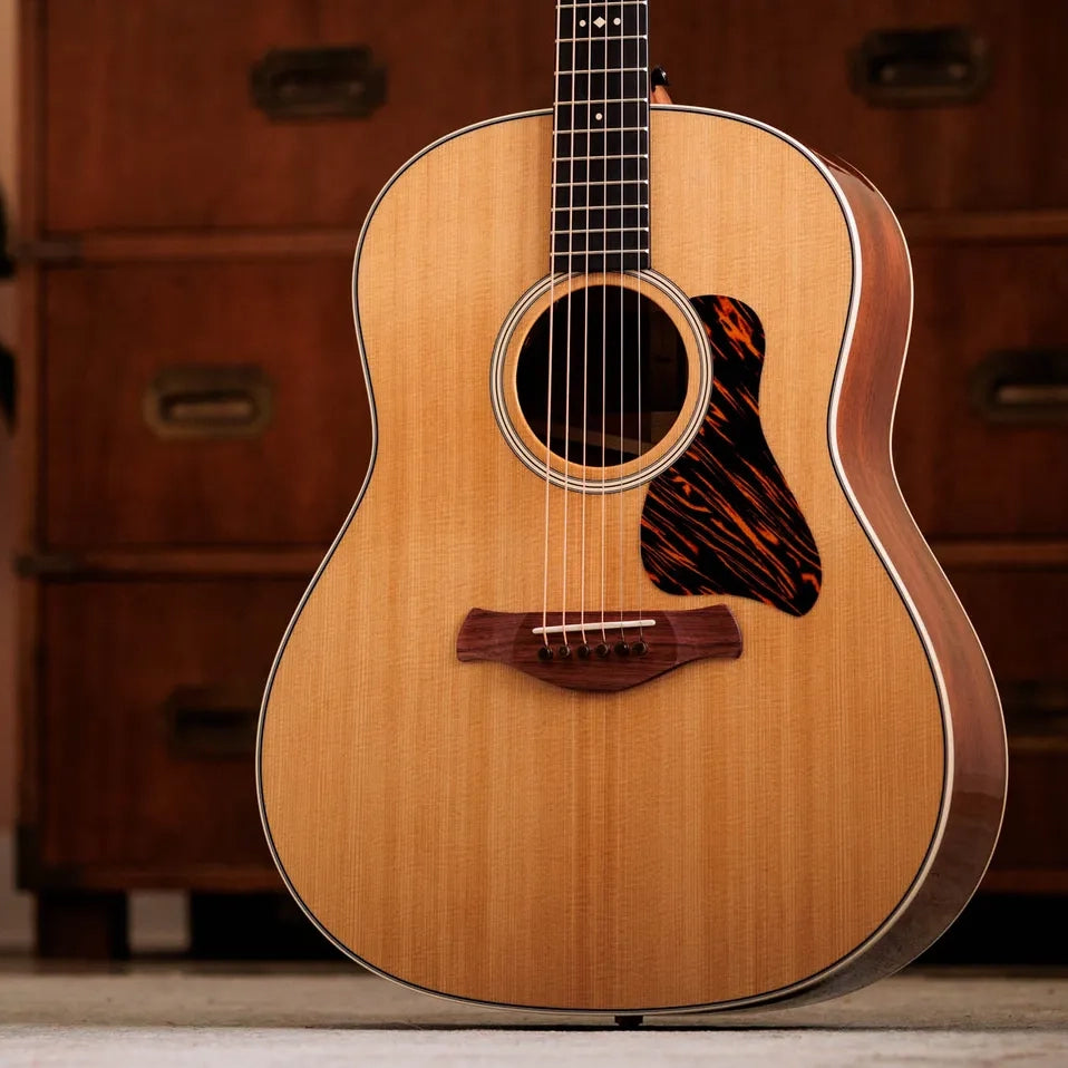Taylor Gold Label 517e Acoustic Electric Guitar w/Case