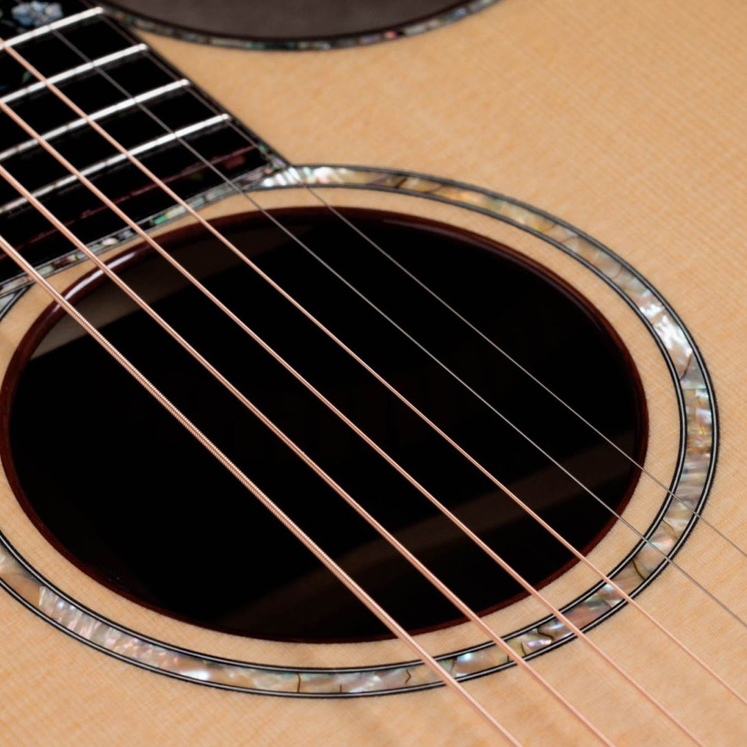 Taylor 914CE Legacy Series Acoustic Electric Guitar w/Cutaway & Case