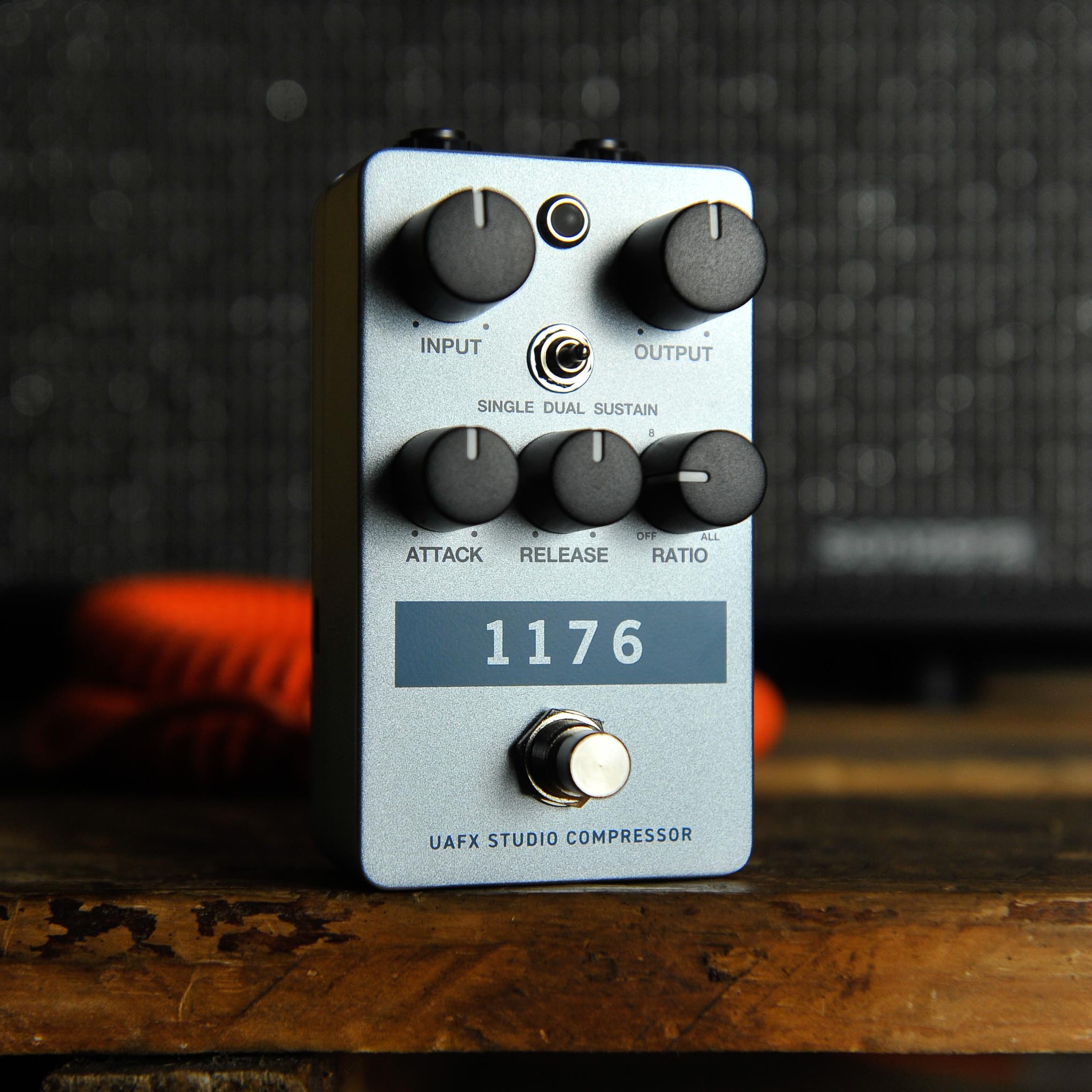 UAFX 1176 Studio Compressor Pedal