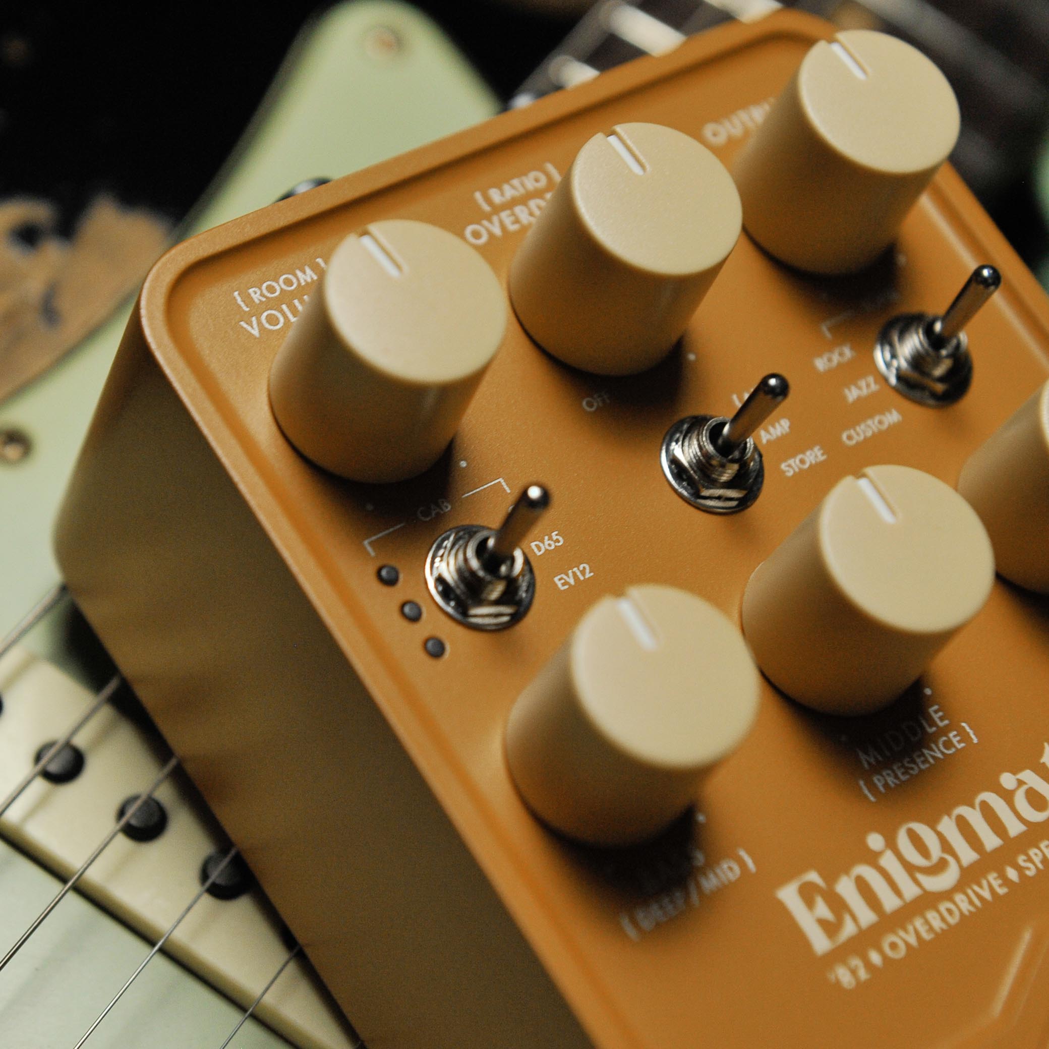 UAFX Enigmatic '82 Overdrive Special Amp Pedal