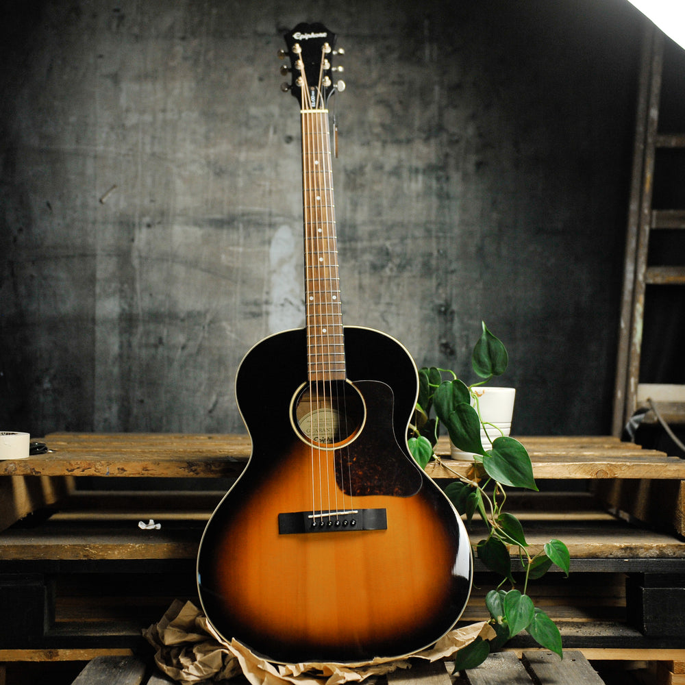 Epiphone EL-00 Pro Sunburst Acoustic Guitar w/Pickup w/Bag  - Used